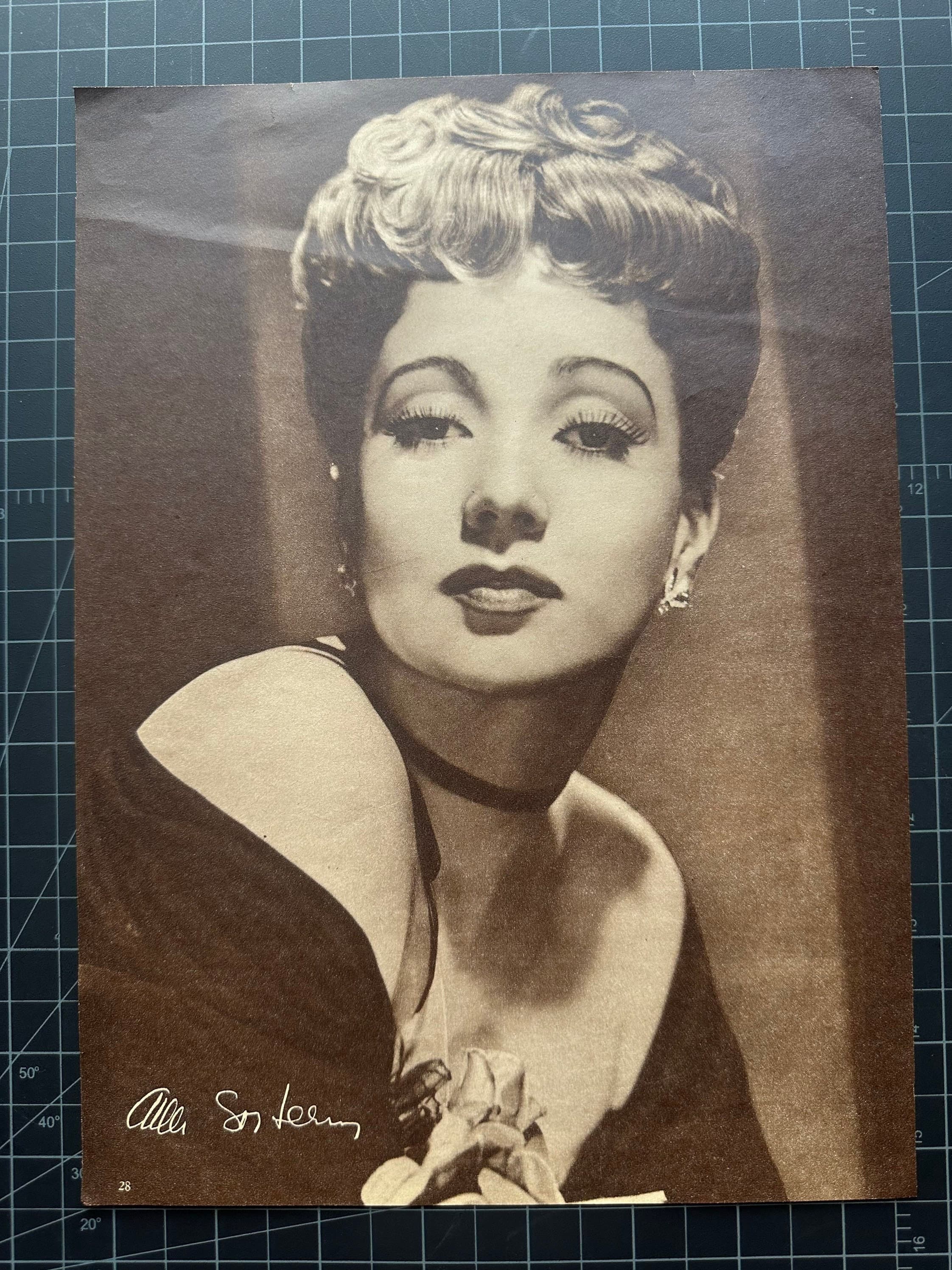 Vintage 1942 Ann Southern Original Magazine Portrait
