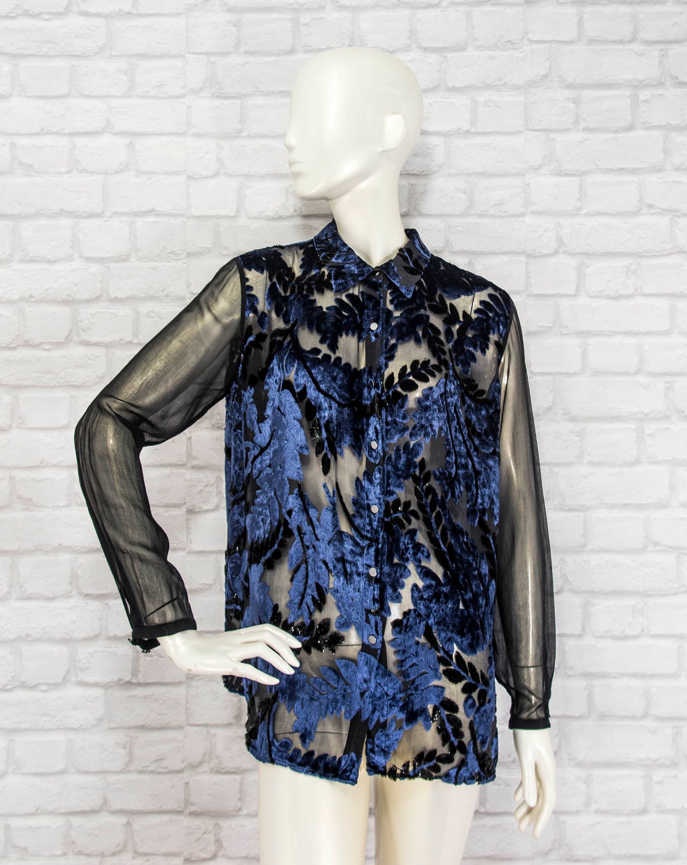 Elie Tahari Silk Blend Shirt Soft Plush Pattern Embellished Long sleeve Sheer Blouse Silk size M - image 5
