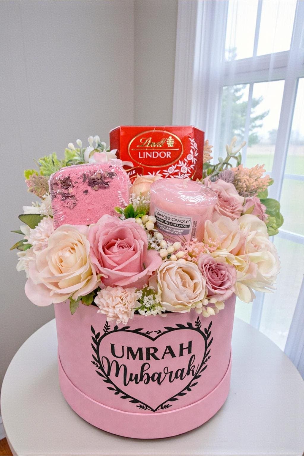 Umrah Mubarak Pamper Box – Pink | Personalised Islamic Gift for Her - image 3
