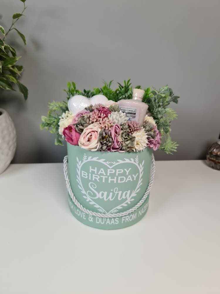Personalised Floral Gift Box, Bath Bomb Pamper Set - image 5