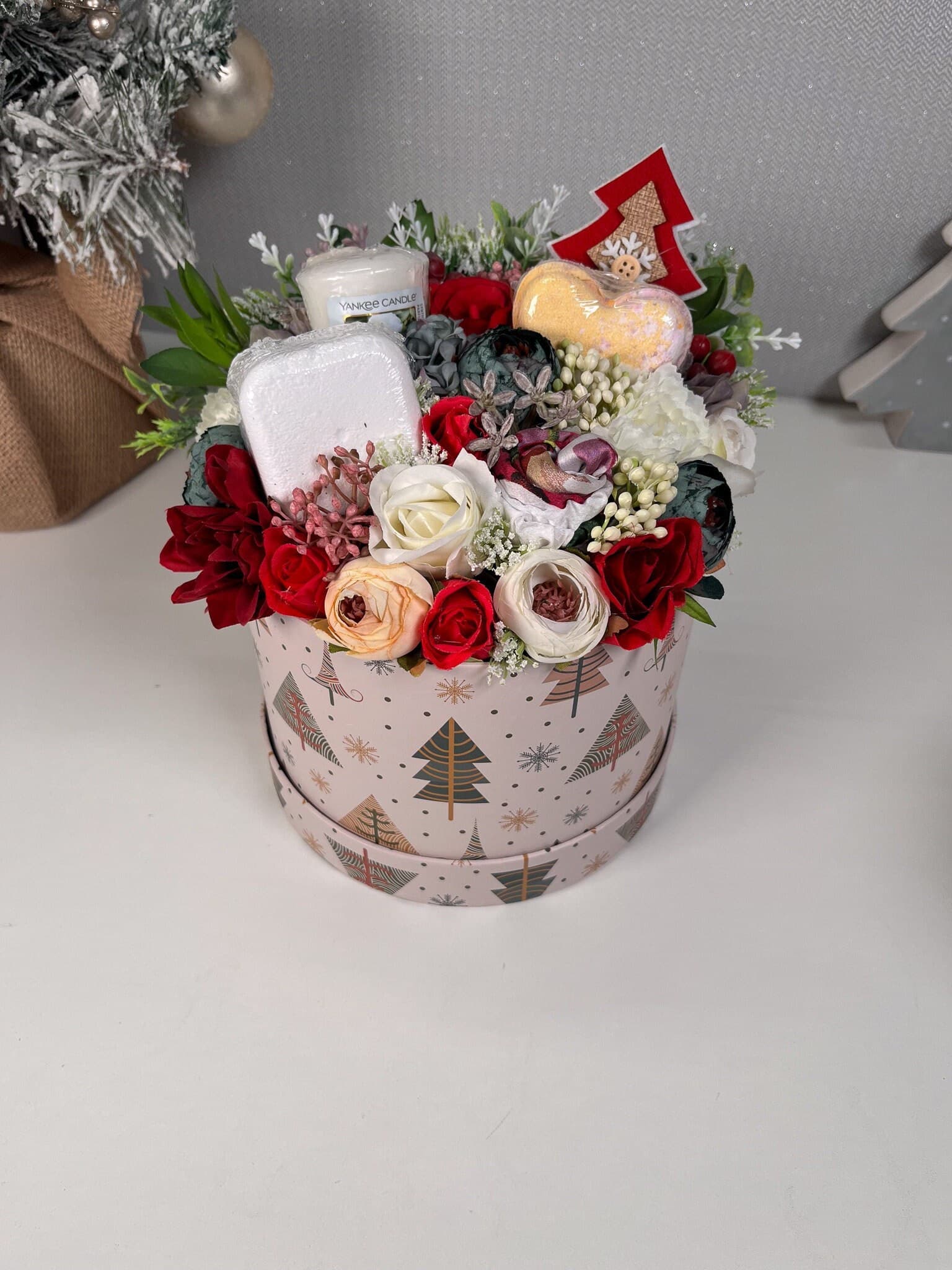 Personalised Christmas Pamper Gift Box: Bath Bomb, Candle & Flowers