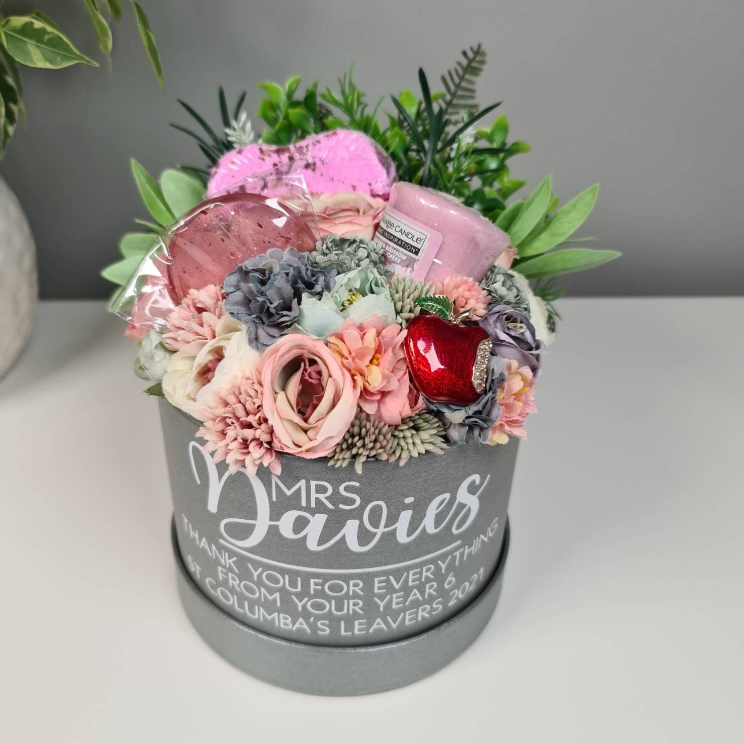 Personalised Teacher Gift Bouquet, Bath Bomb and Candle Set - image 4