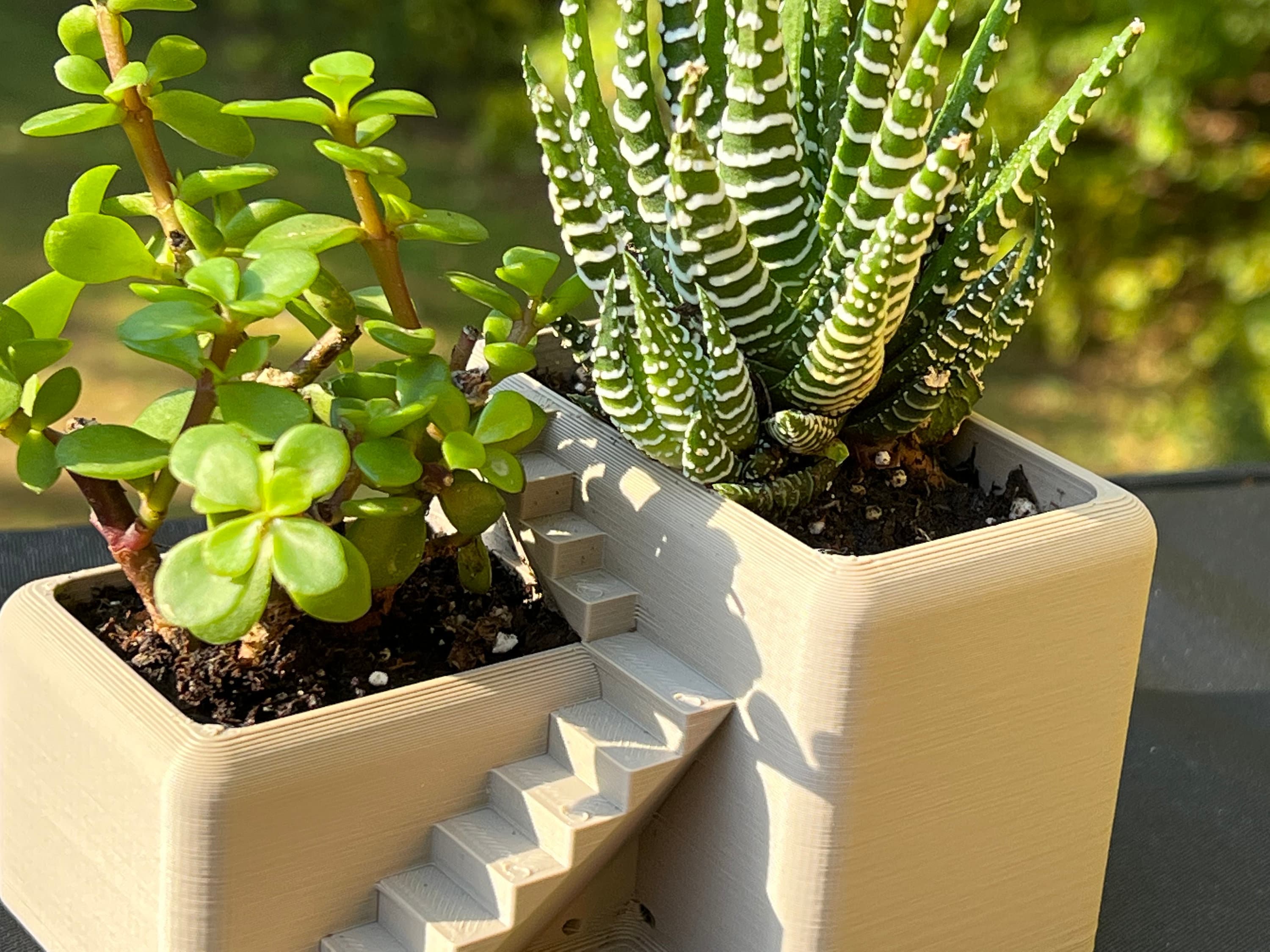 Villa Desk Plant Pot, 3D Printed Planter, Modern Succulent Pot, Office and Home Decor, Miniature Garden Display