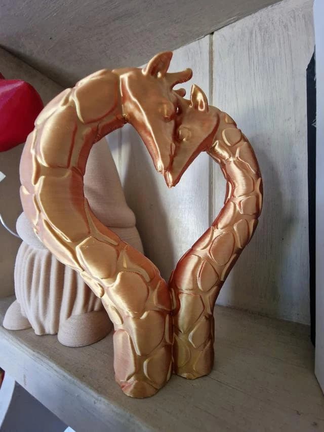Valentine Romantic Giraffe Artwork, Love Heart Figurine, 3D Printed Collectible Sculpture, Romantic Decor, Valentine's Day Gift Idea