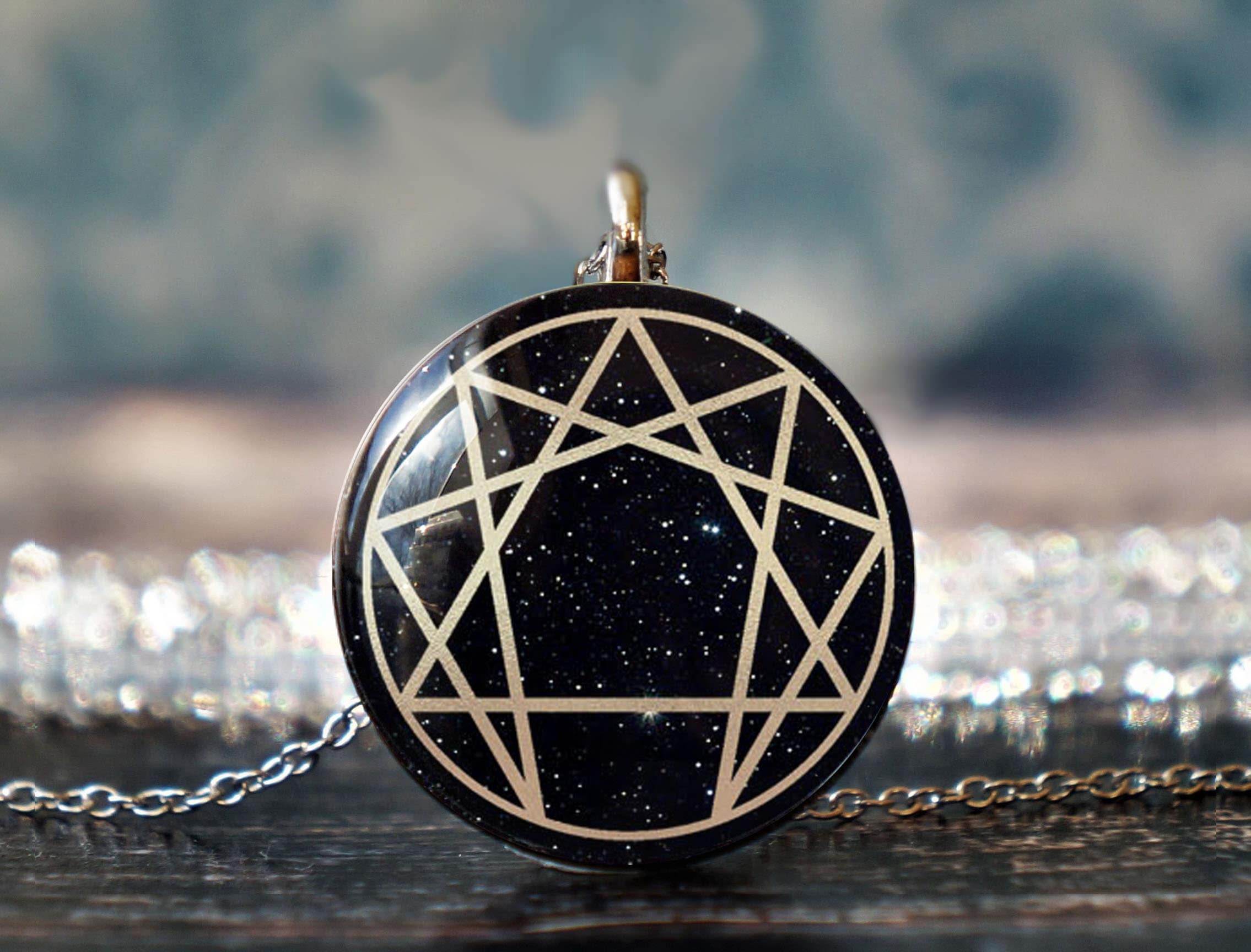 enneagram gift , enneagram jewelry , enneagram pendant , sacred geometry