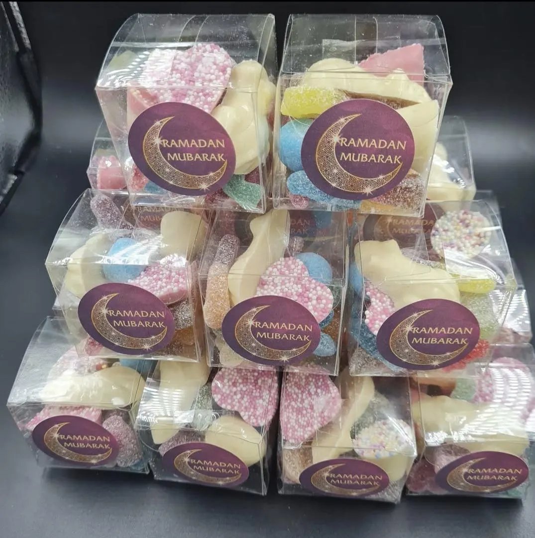 Halal Sweet Box: Ramadan Mubarak Gift, Personalized Option