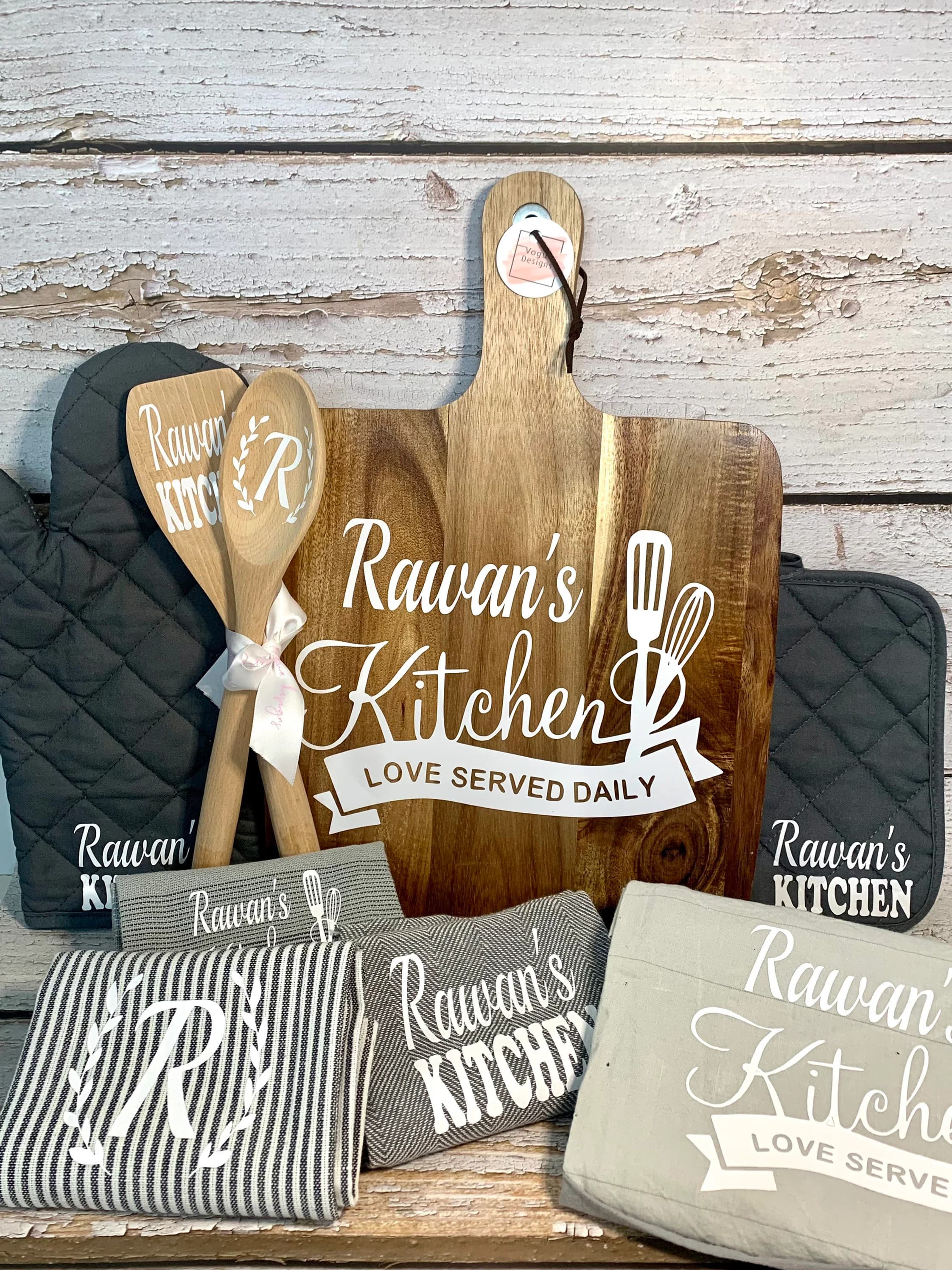 Personalized serving tray , personalized gifts , gift for mom , Christmas gift , cheese board , chopping board , Christmas Decor , gift
