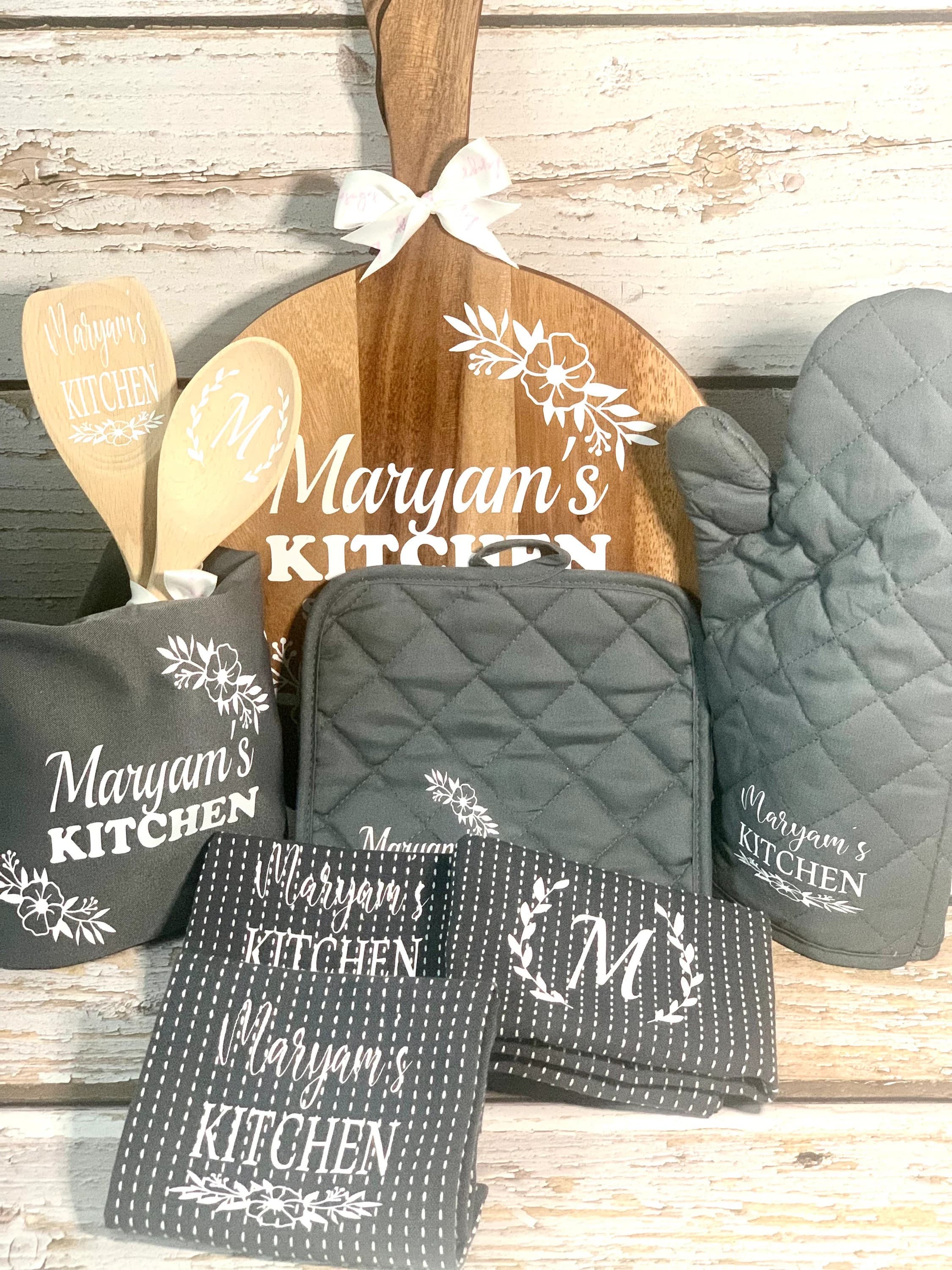 Personalized serving tray , personalized gifts , gift for mom , Christmas gift , cheese board , chopping board , Christmas Decor , gift - image 3