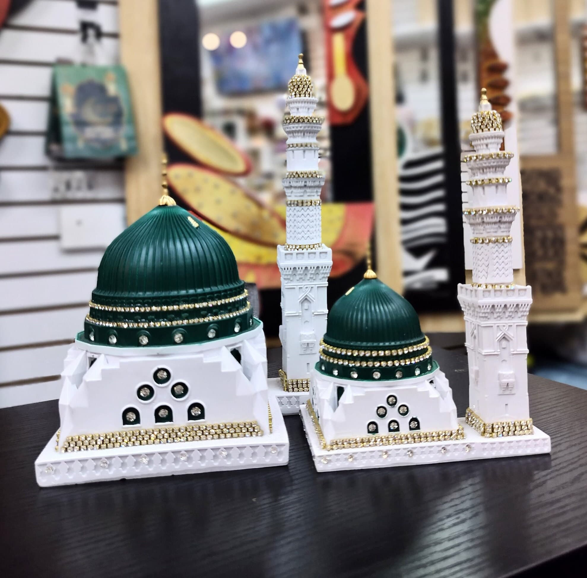 Islamic Table Decor Al-Masjid an-Nabawi Green Dome Replica - image 3