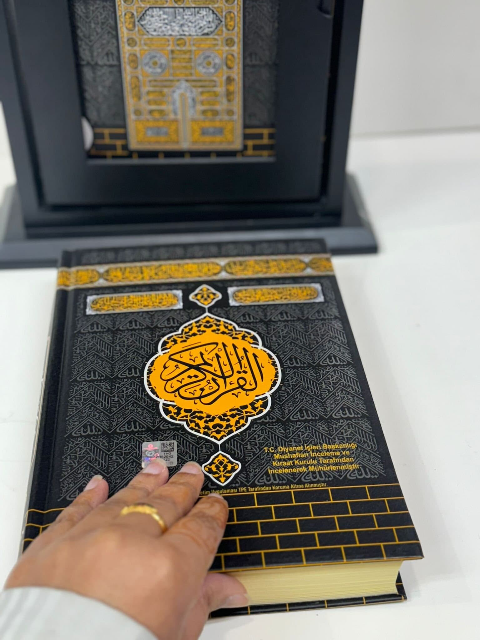 Exclusive Quran in Box Holy Kaaba - image 4