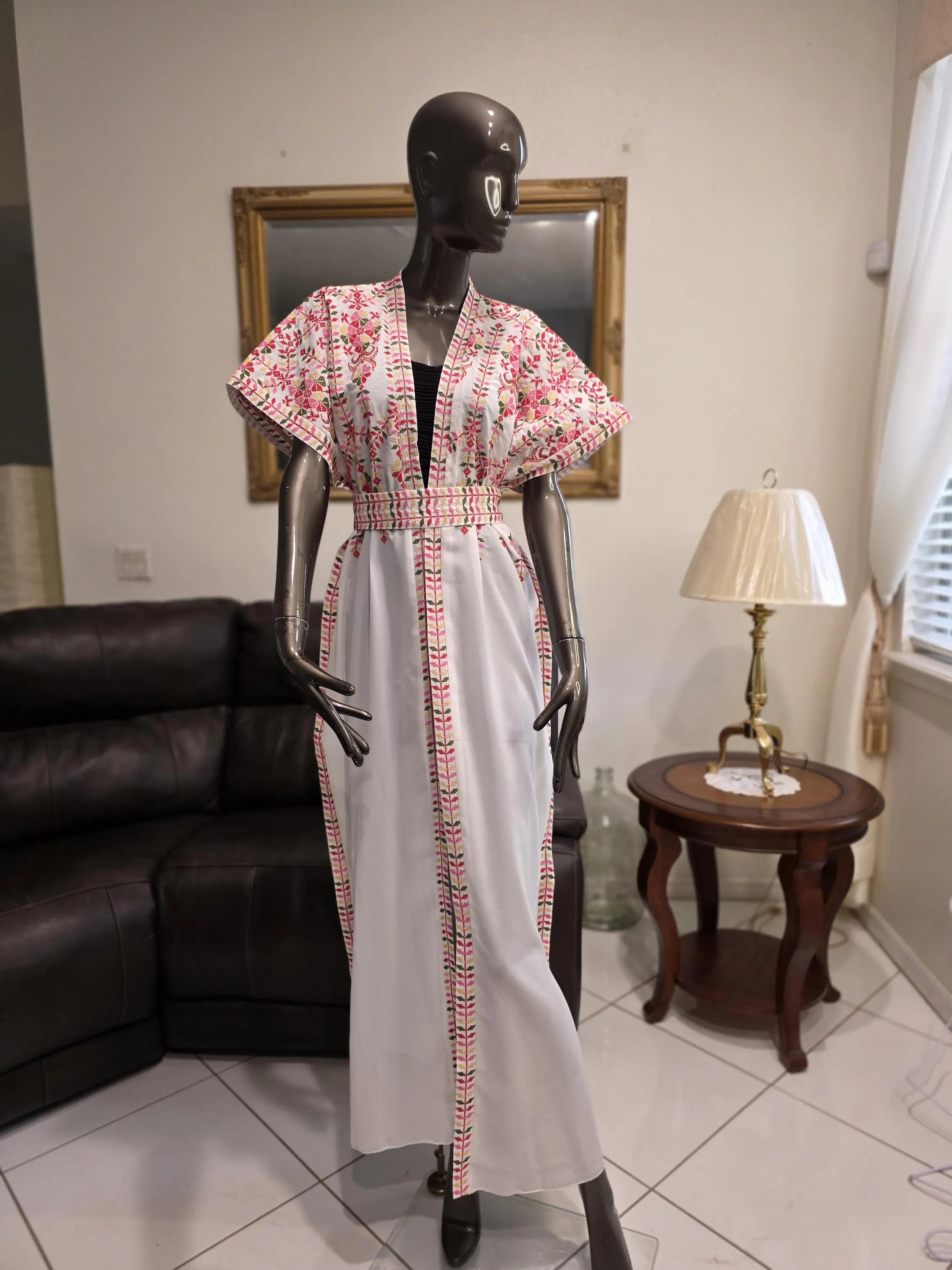 Embroidered White Chiffon Abaya, Tatreez Kaftan with Belt - image 3