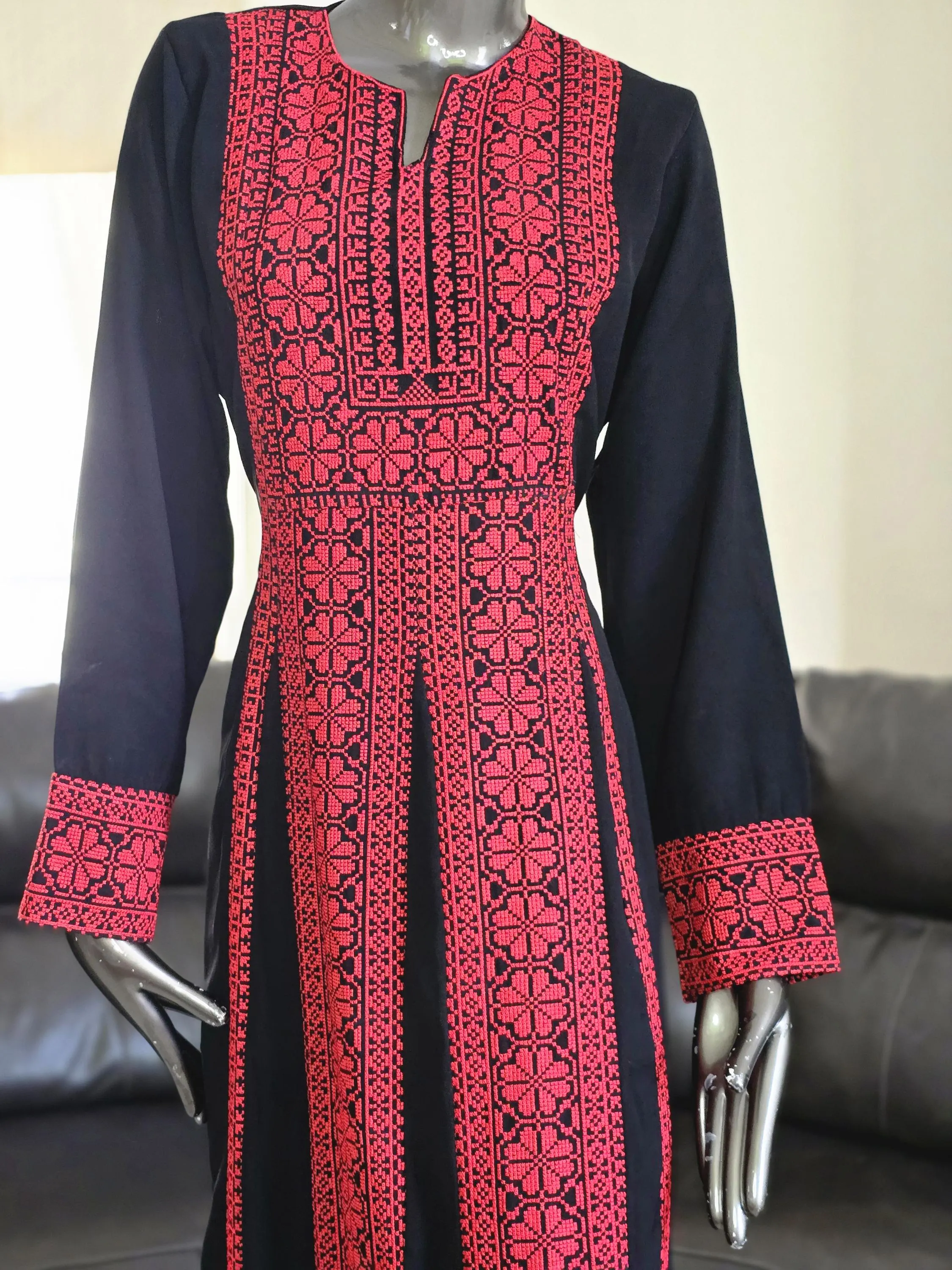 Elegant Embroidered / Tatreez Black and Red Jordanian Palestinian Thobe Dress Kaftan Abaya. - image 5