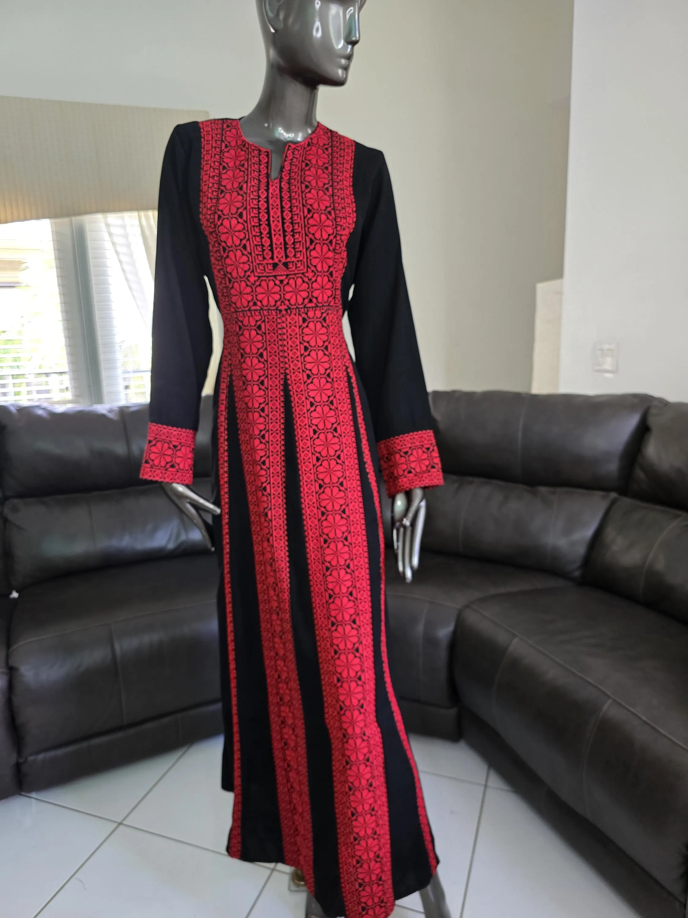 Elegant Embroidered / Tatreez Black and Red Jordanian Palestinian Thobe Dress Kaftan Abaya.