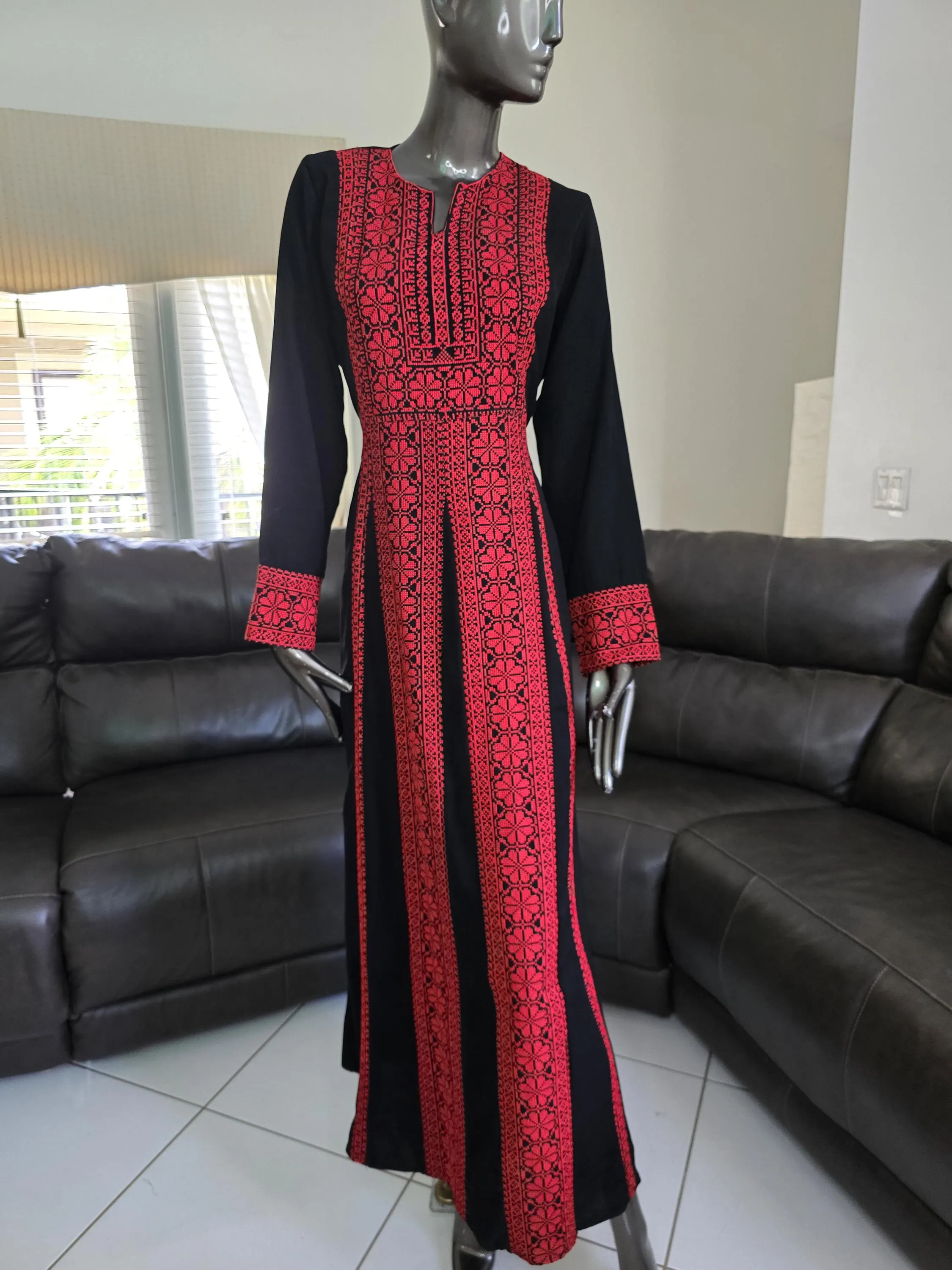 Elegant Embroidered / Tatreez Black and Red Jordanian Palestinian Thobe Dress Kaftan Abaya. - image 3