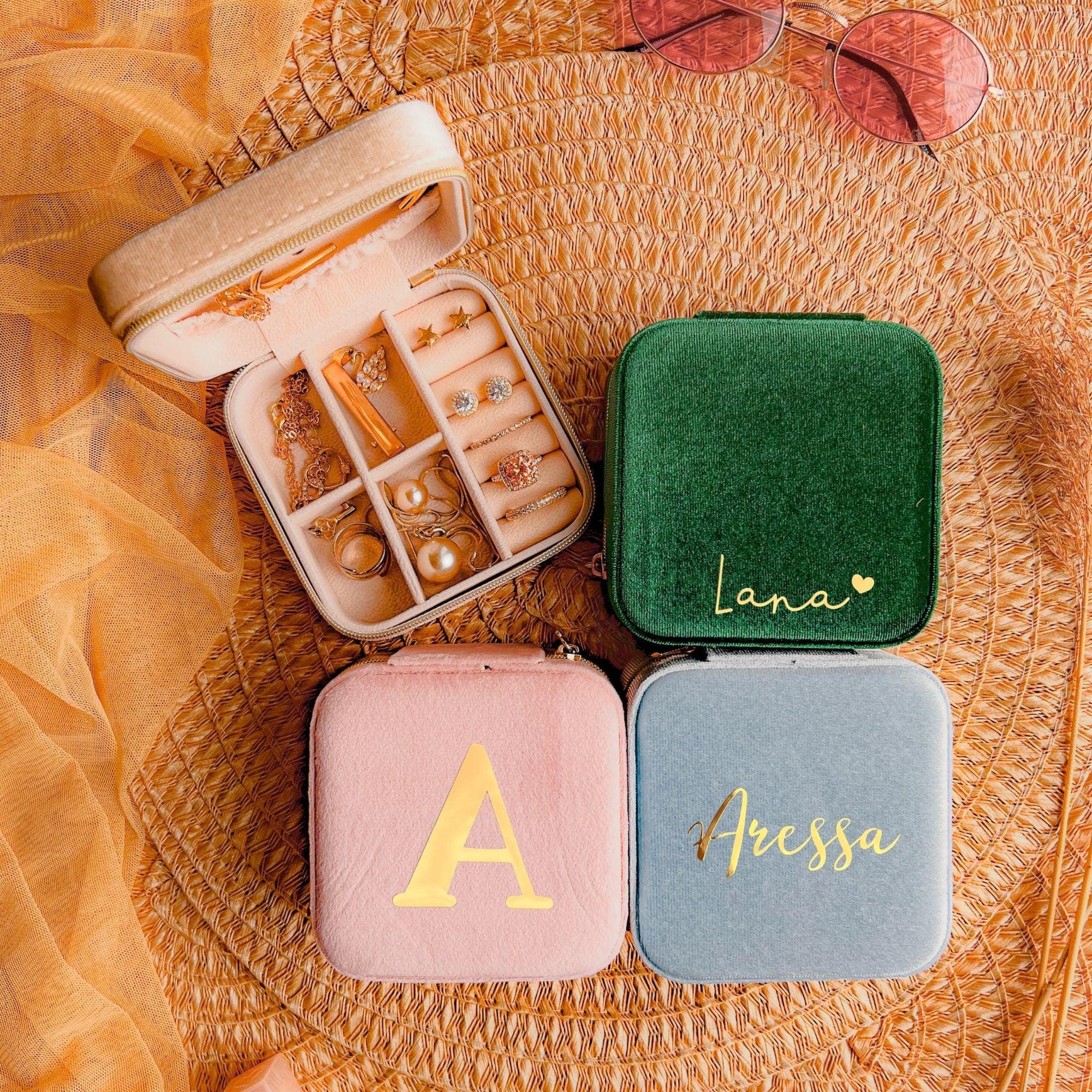 Personalized Jewelry Box Velvet, Bride Gift, Bridal Party Gifts Bridesmaid Gifts Proposal, Valentine's Gifts for Her, Personalized Gift