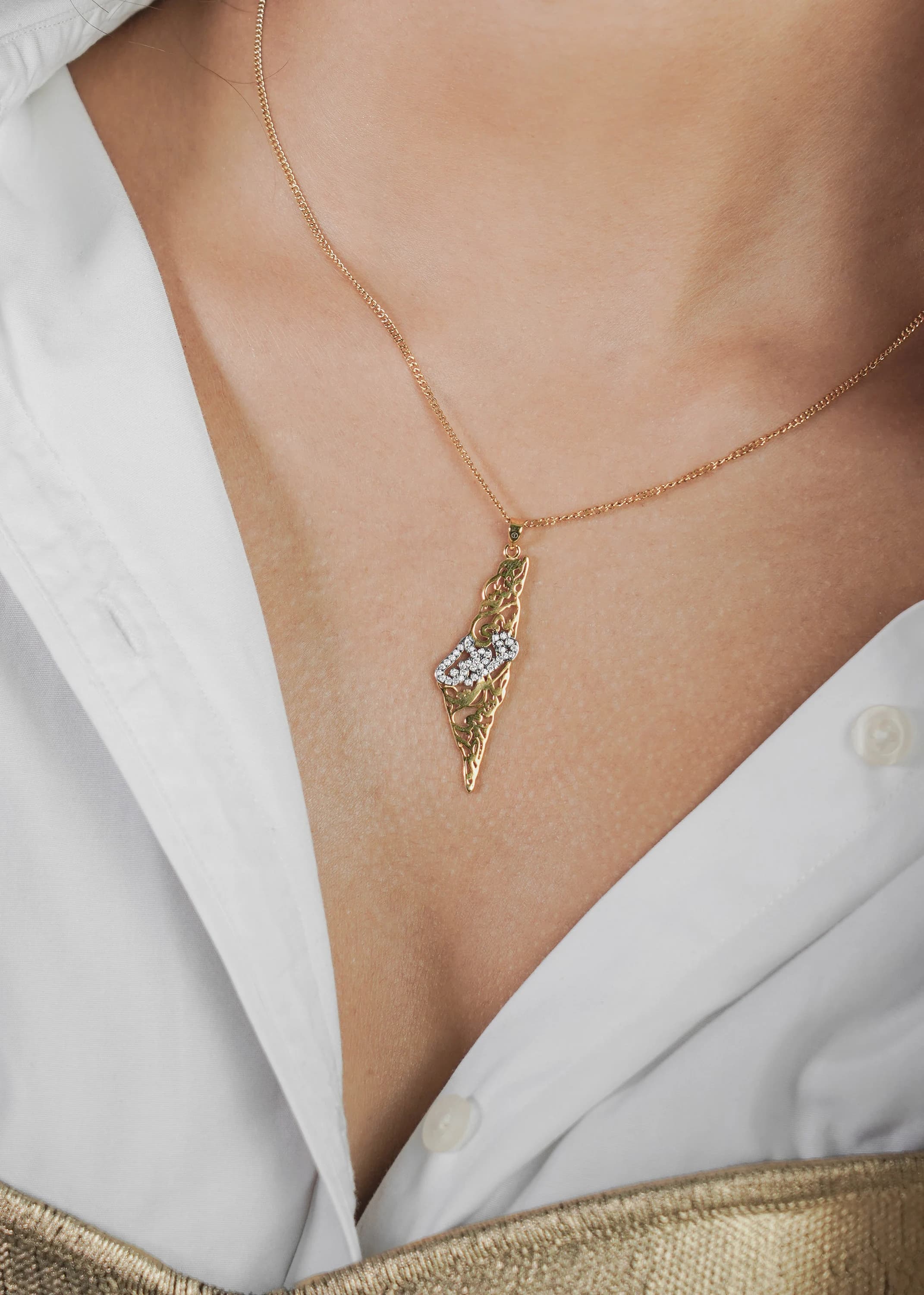 Palestine Map Necklace with Arabic Calligraphy Diamonds (18K GOLD / SILVER) - image 4