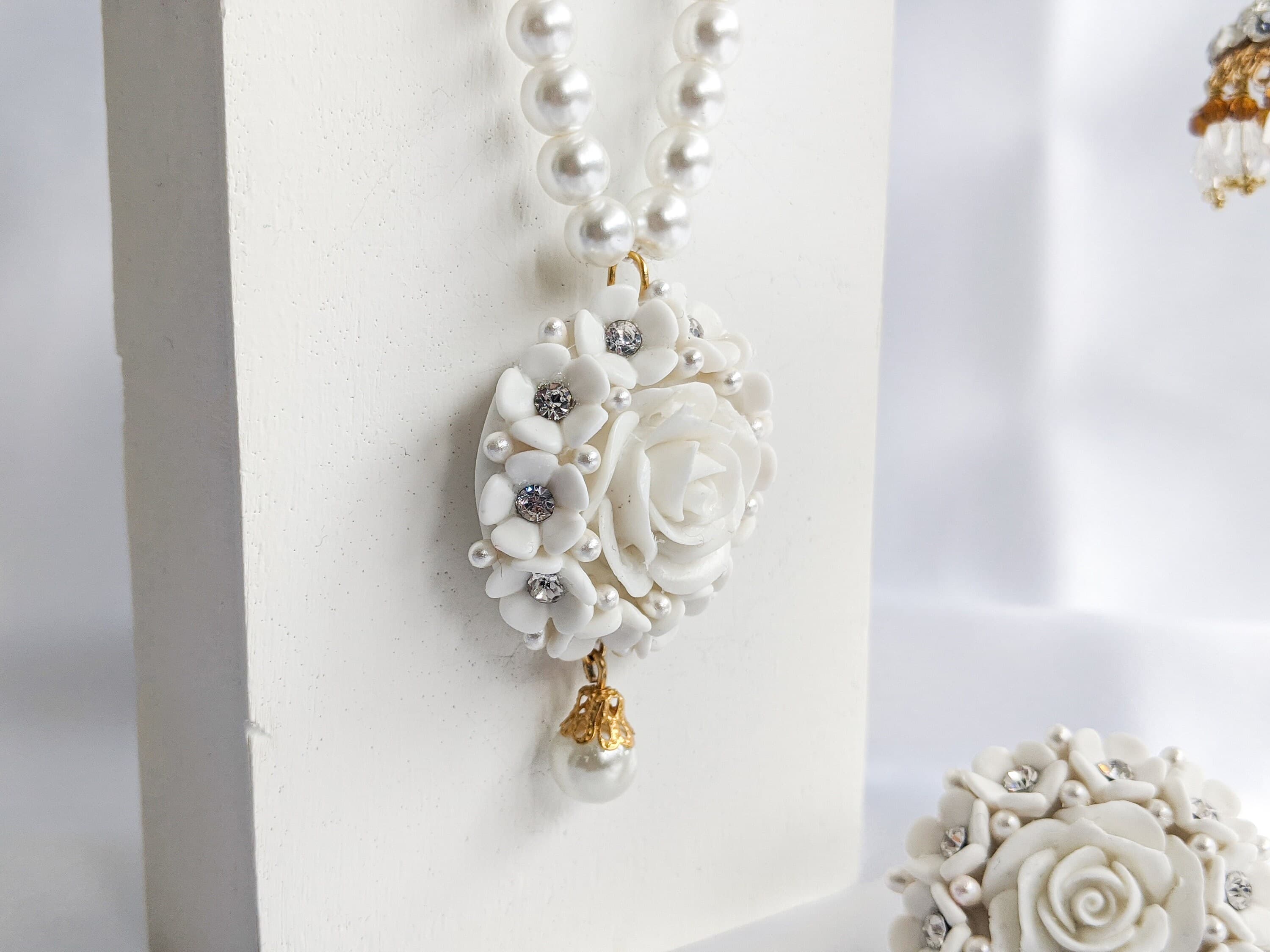 Signature - 5pc Set of Ring, Jhumka, Necklace, and Maang Tikka - image 5