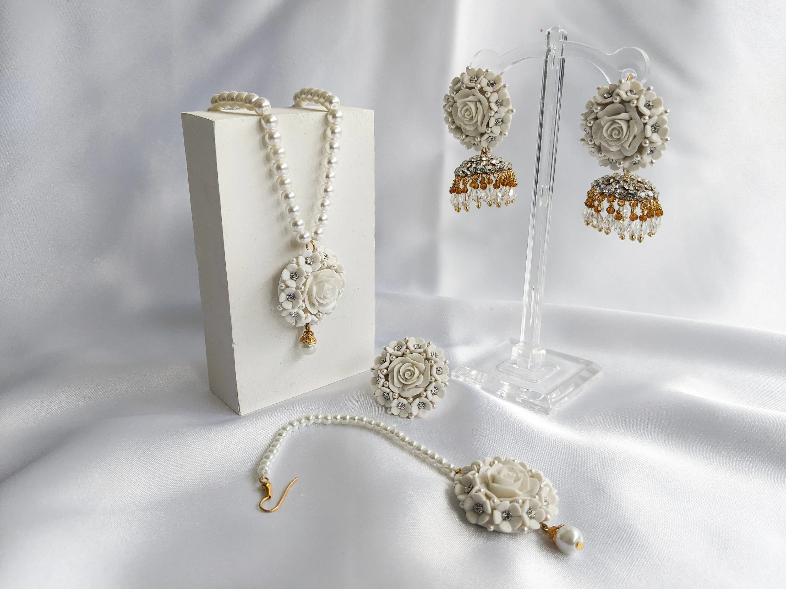 Signature - 5pc Set of Ring, Jhumka, Necklace, and Maang Tikka - image 3