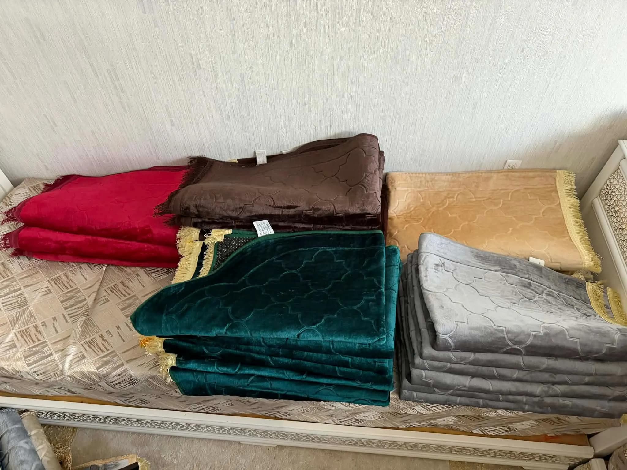 Tapis de prière dôme épais personnalisée prénom Brodé idée cadeaux Aïd noir bleu rouge beige gris vert - image 3