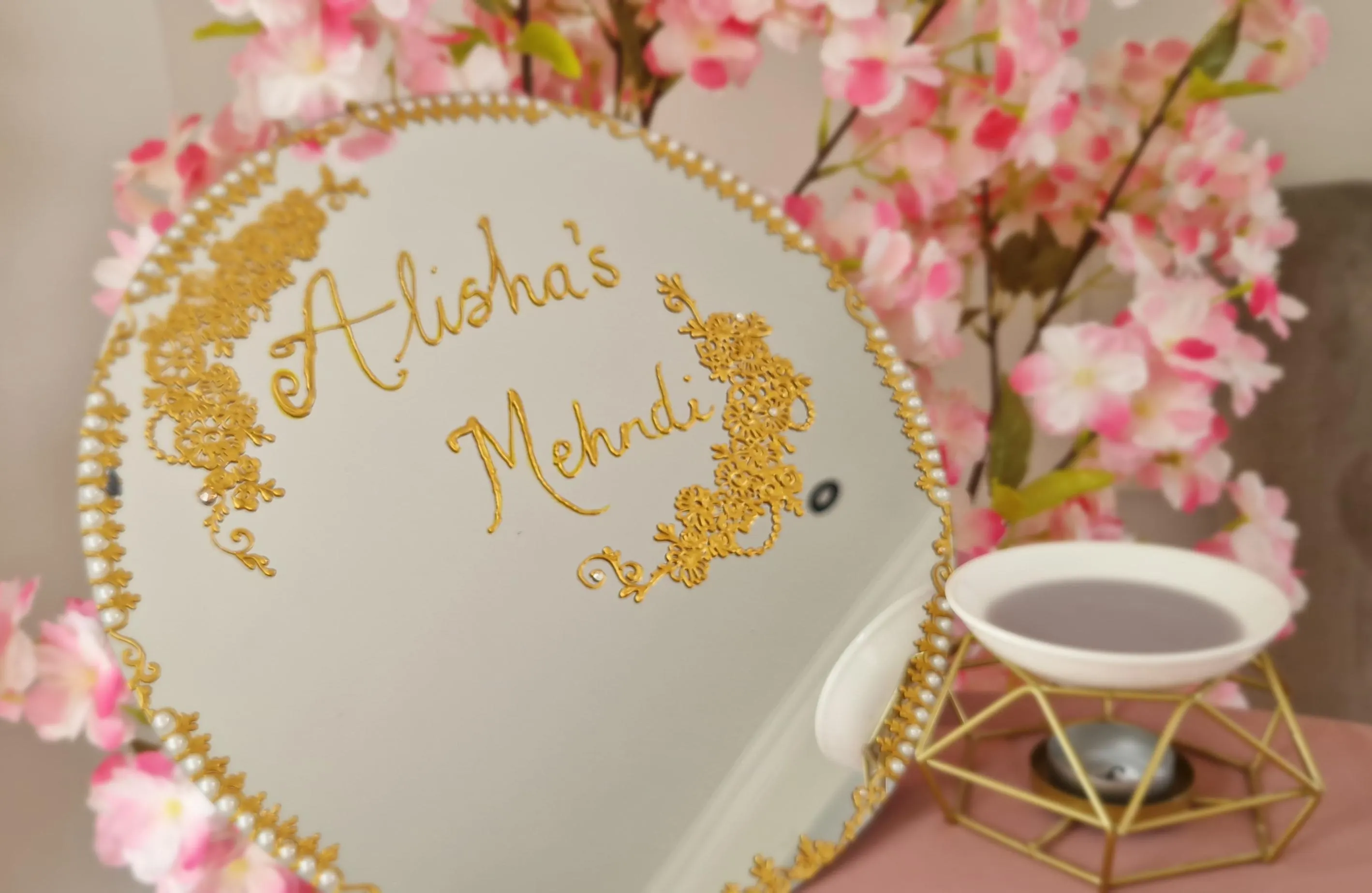 Hand-Painted Pearl Mehndi Tray, Bridal Ceremony Decor, Keepsake Table Centerpiece