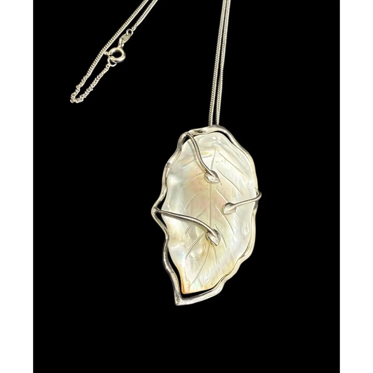Signed 925 SLC Mother Of Pearl Carved Mother Of Pearl Leaf Pendant 16” Chain