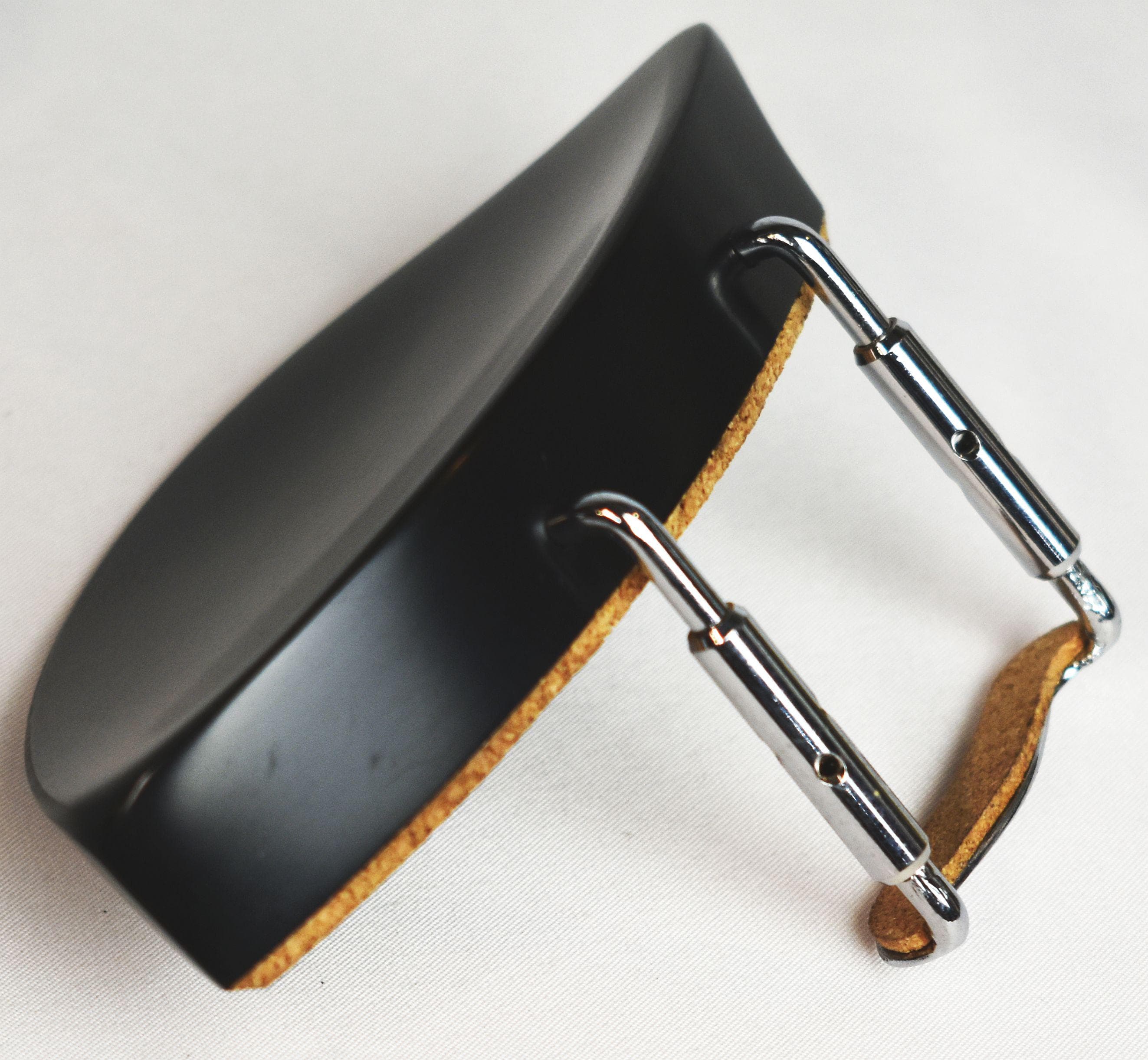 Nero Berlin Violin Chinrest with Black  or Chrome Brackets - image 3
