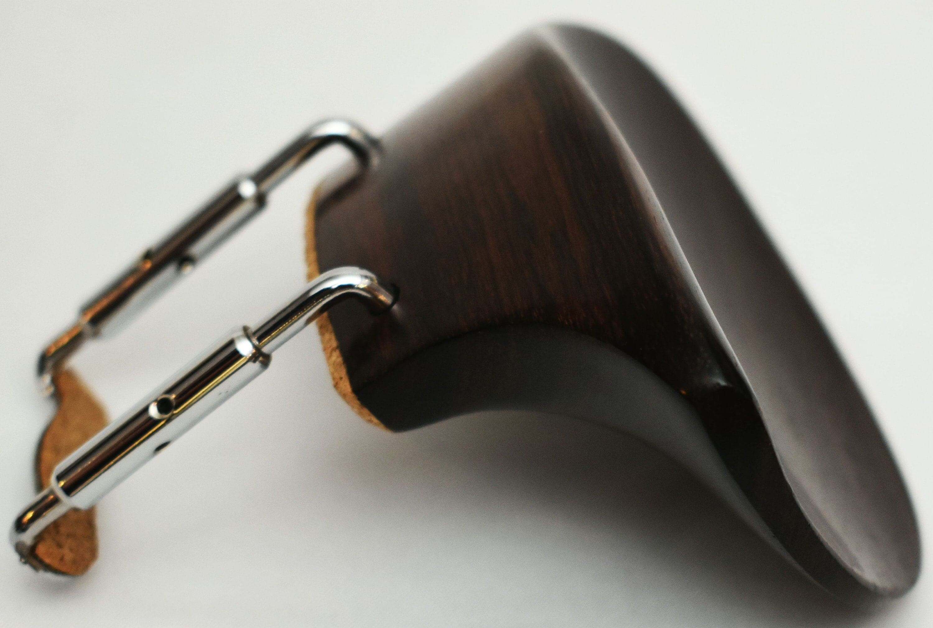 Extra High (35mm) Handmade Brandt Violin Chinrest in Rosewood by Figaro Importers