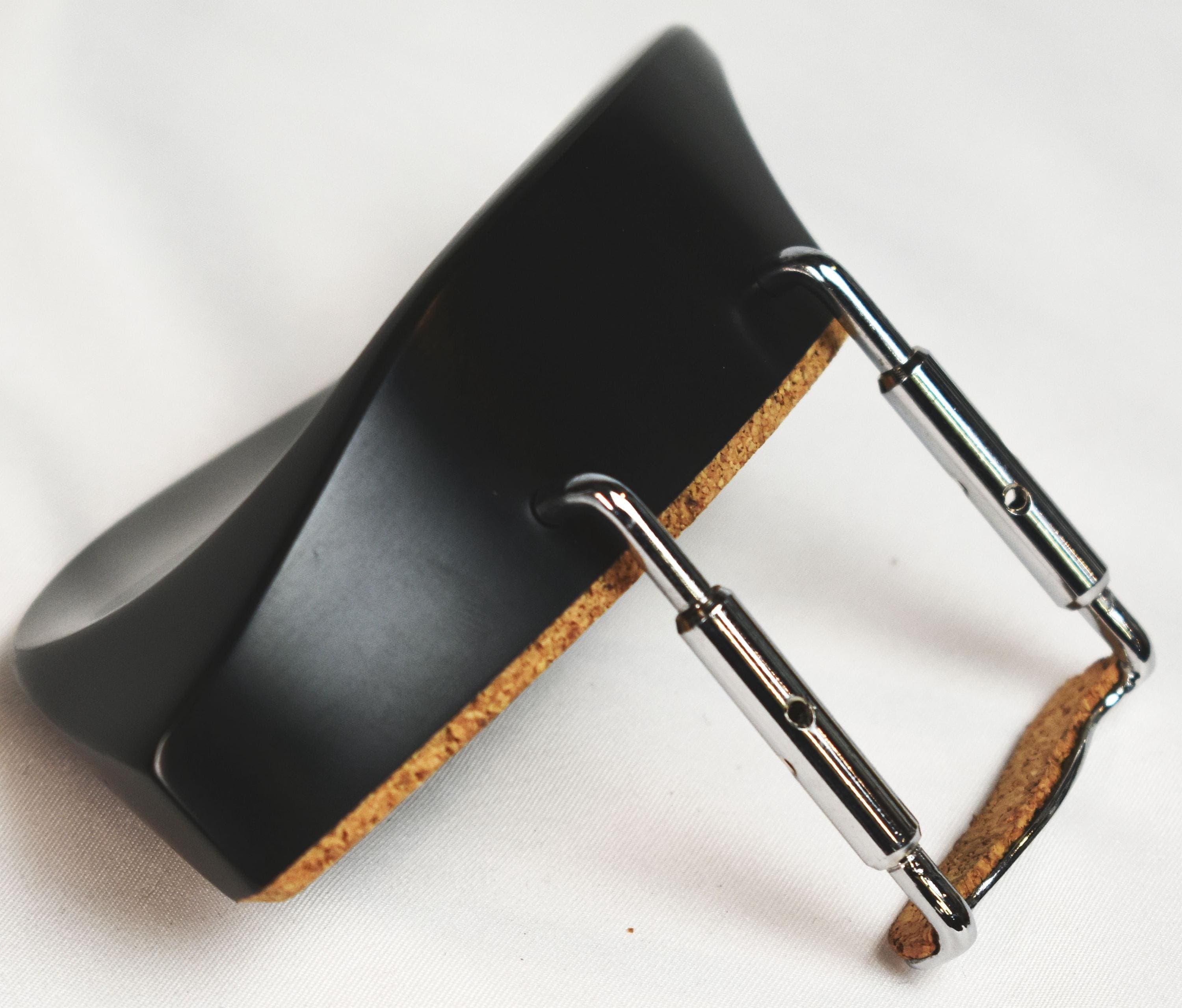 Nero Stuber Violin Chinrest with Black or Chrome Hardware - image 5