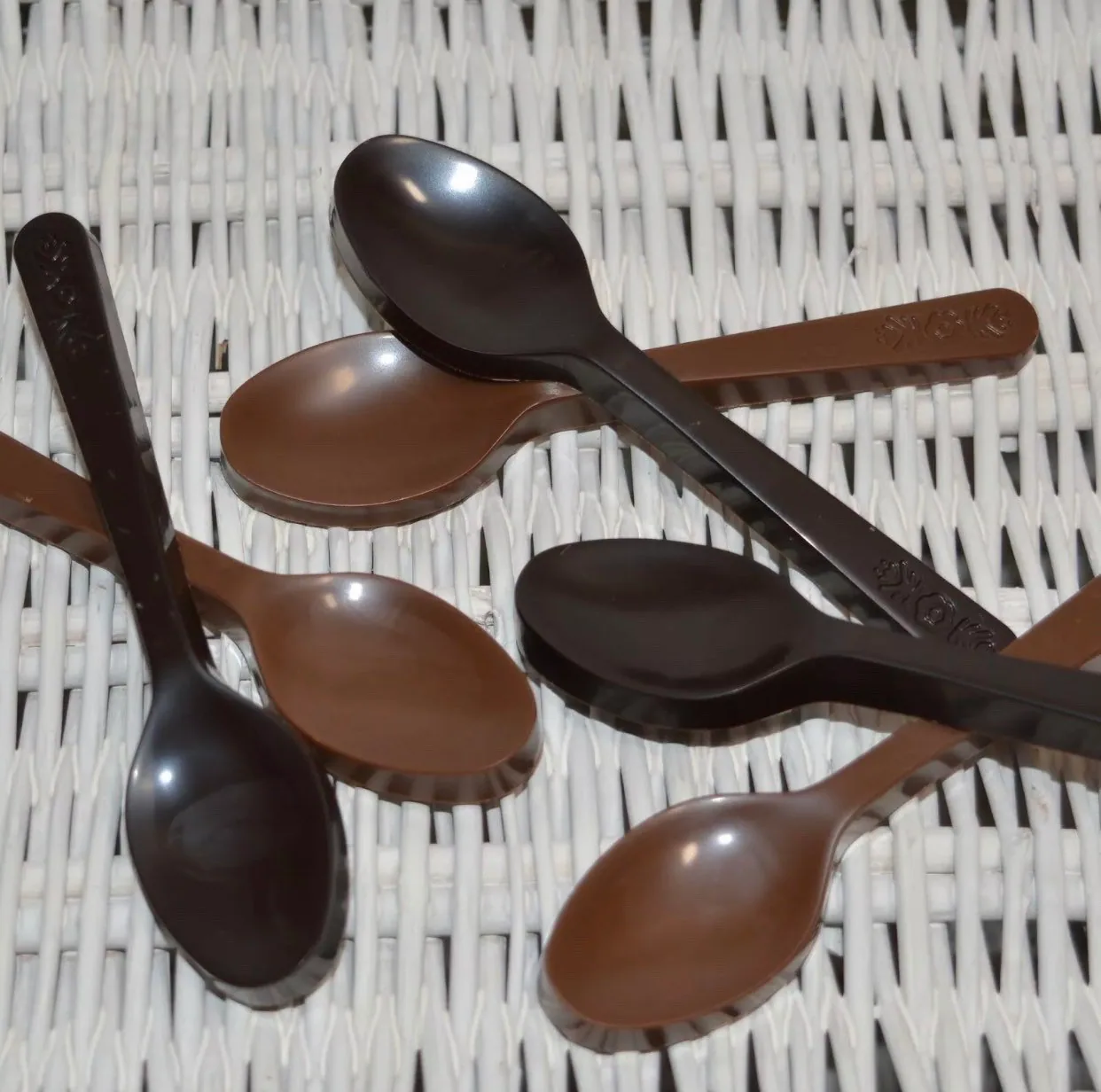 54g Chocolate Spoons Gift Rich Vegetarian Decorating Candy GM Gluten Free Tea Stocking Filler present Halal loqhum