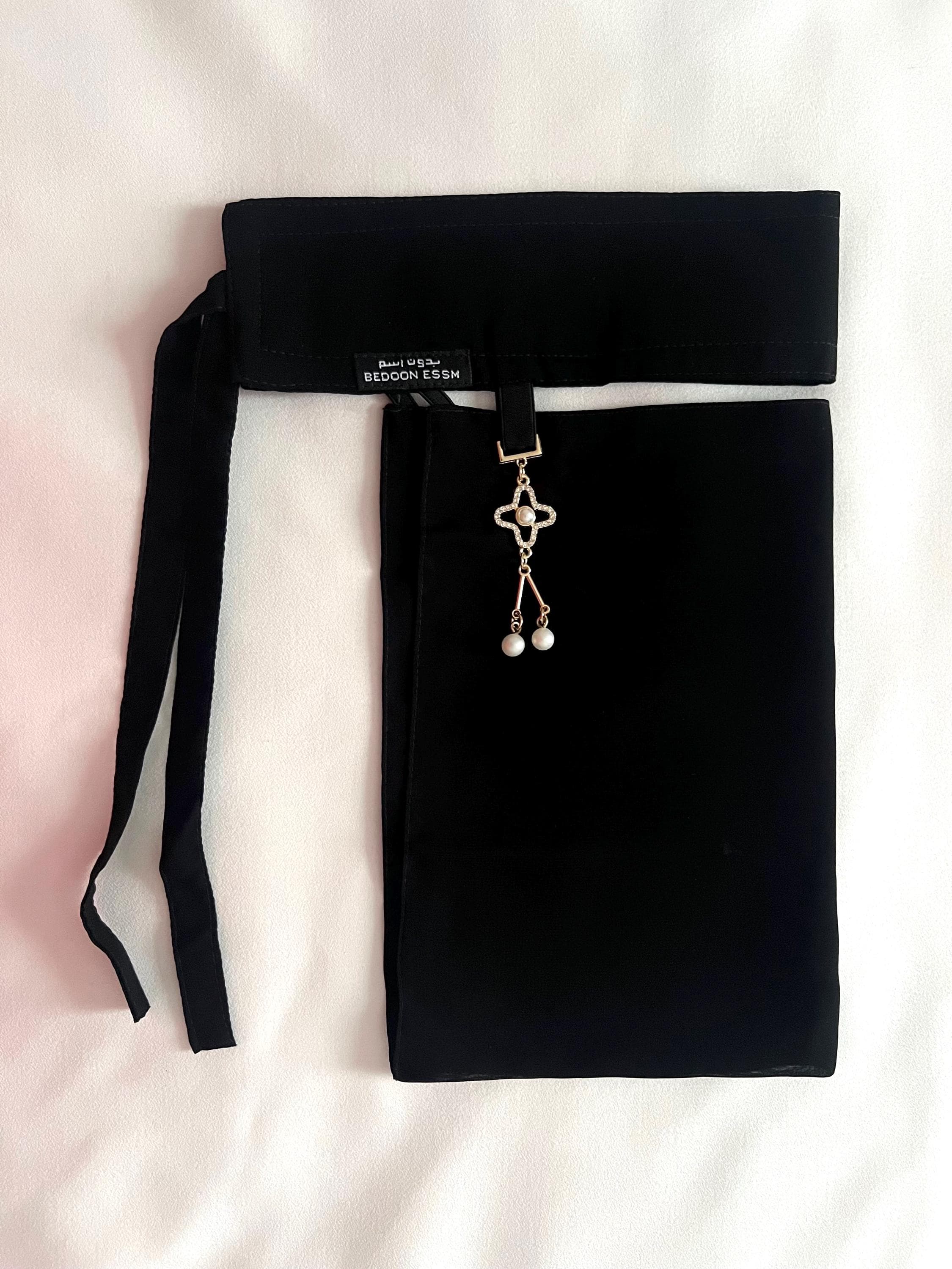 Saudi niqab with long gold clover pearl pendant