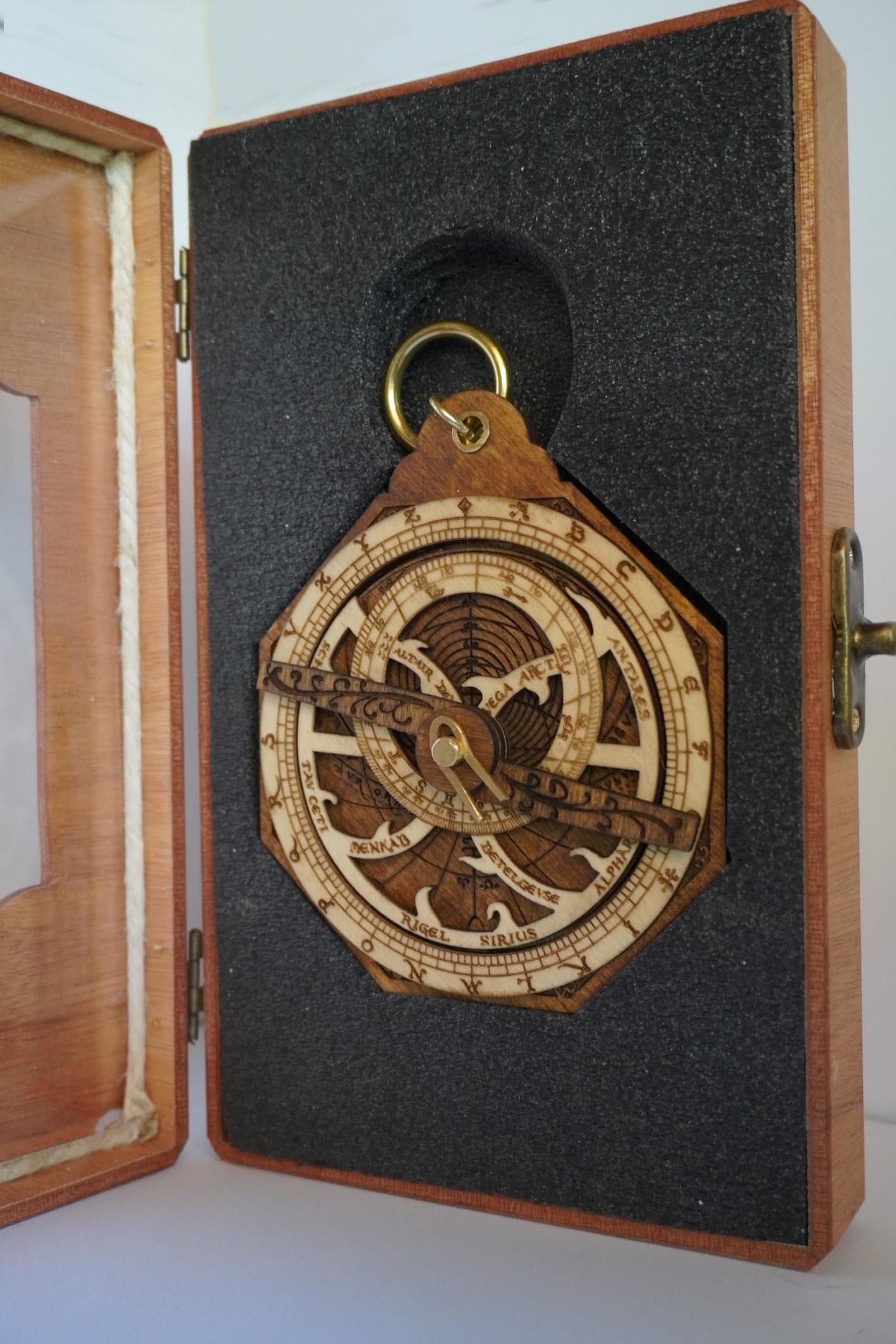 Pocket Astrolabe – Fully Functional - personalized for your latitude – Gift for Stargazers and History Lovers