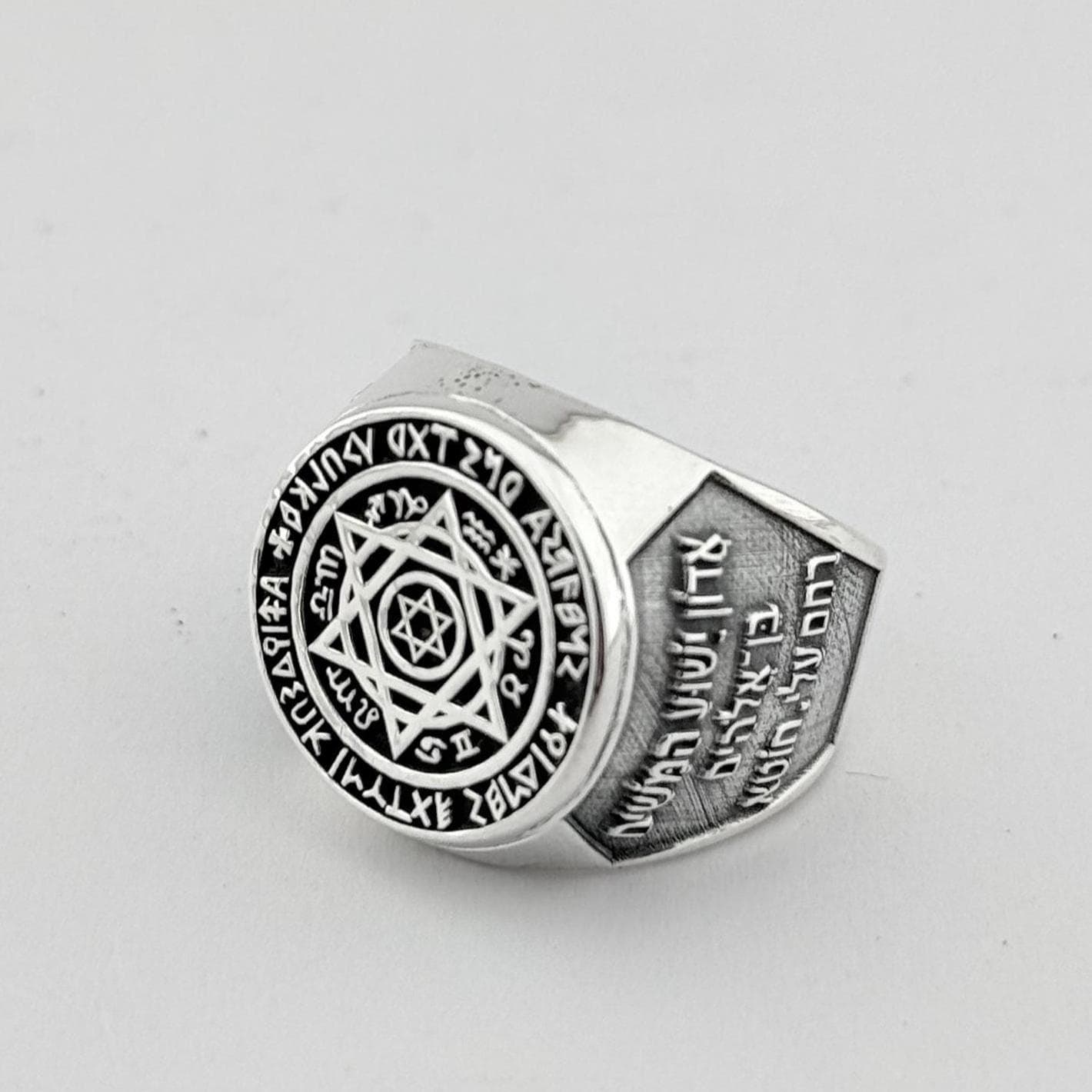 Solomon Seal
Hebrew Ring
Jewish Jewelry
Silver Ring
Protective Ring
Heritage Gift
Kabbalah Ring
Men’s Ring
Spiritual Jewelry
Customizable Ring
Sacred Symbol
Statement Ring
Unique Gift