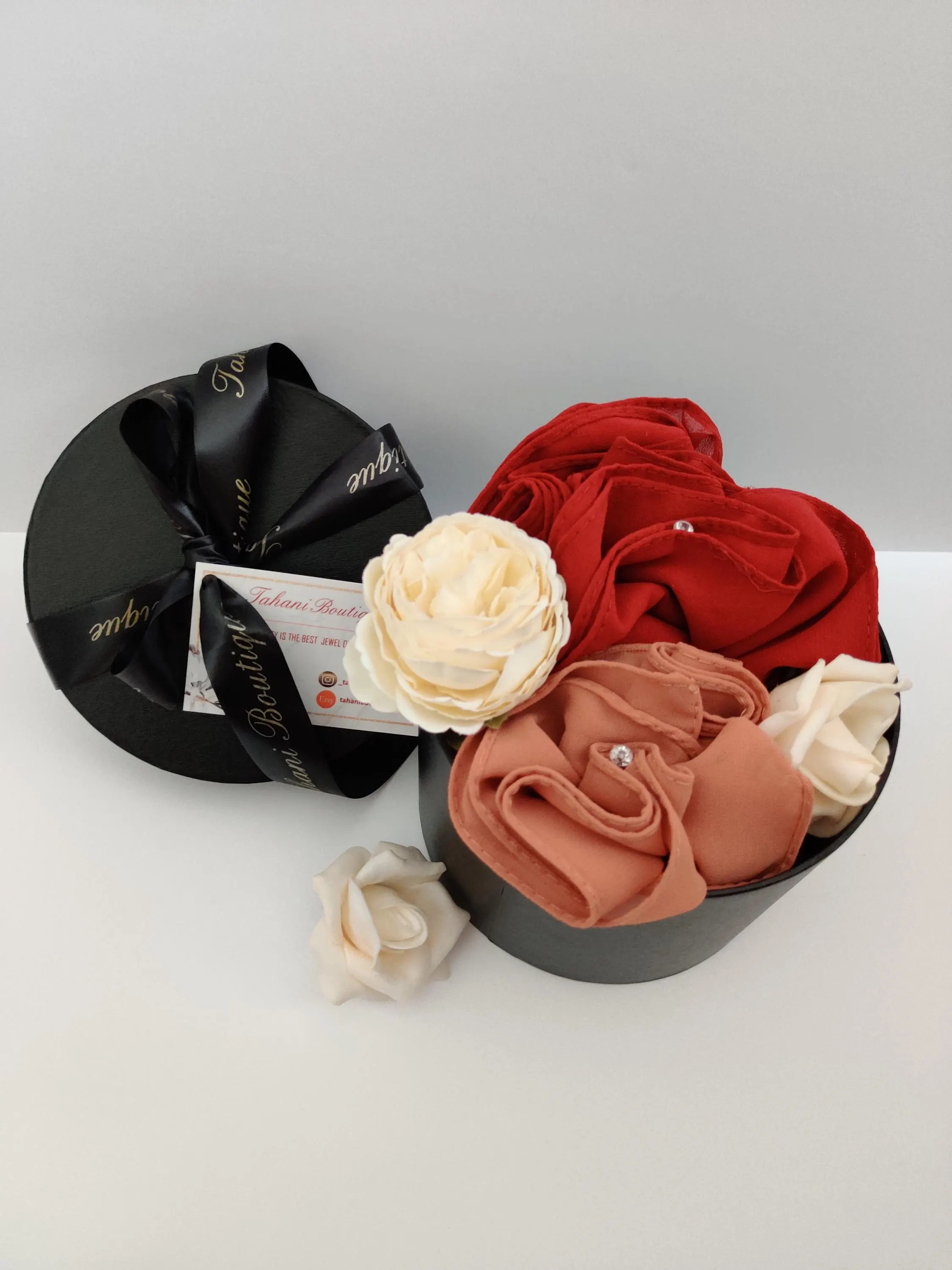 Sunset Hijab Bouquet Gift – Floral Arrangement for Her (Birthday, Eid) - image 5