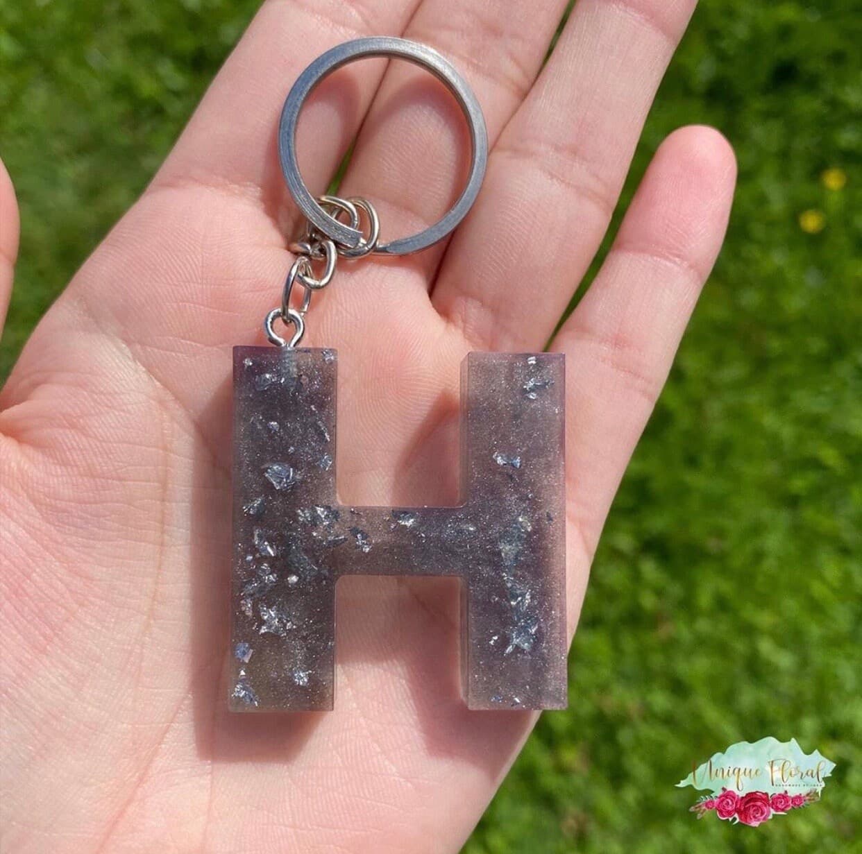 Initial Resin Keyring with Coloured Shimmer and Leaf Flakes - image 4