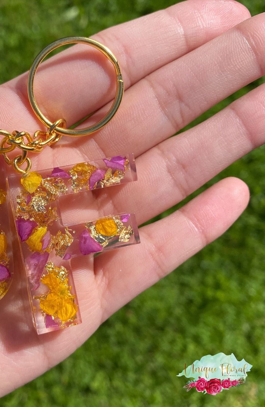 Initial Resin Keyring with Purple Rose Petals, Buttercups and Leaf Flakes - image 4