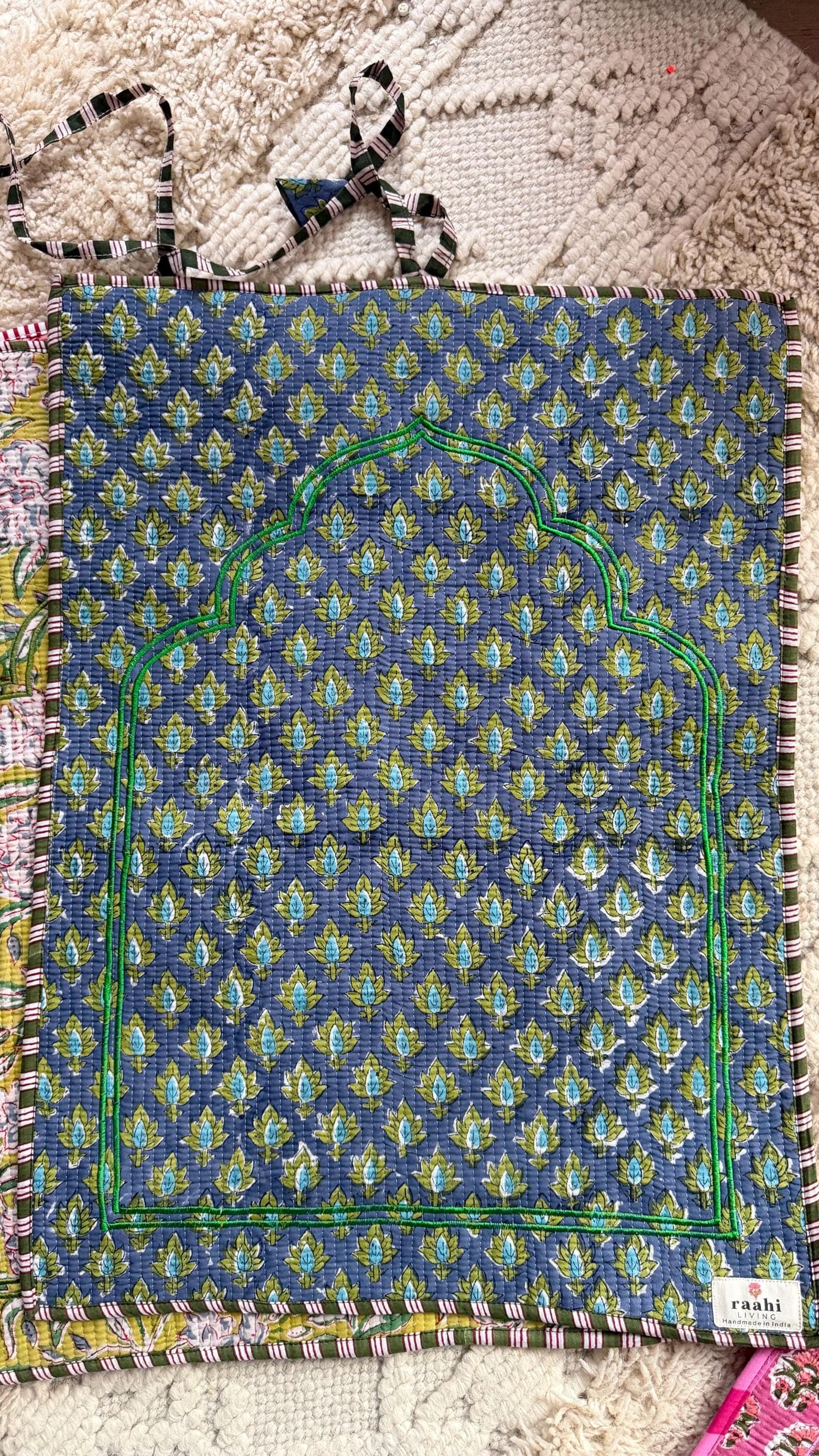 Prayer Mat, Quilted Cotton Janamaz, Hand Block Printed Sajjadah, Embroidered Mihrab, Islamic Gift for Ramadan, Travel Prayer Rug - image 5