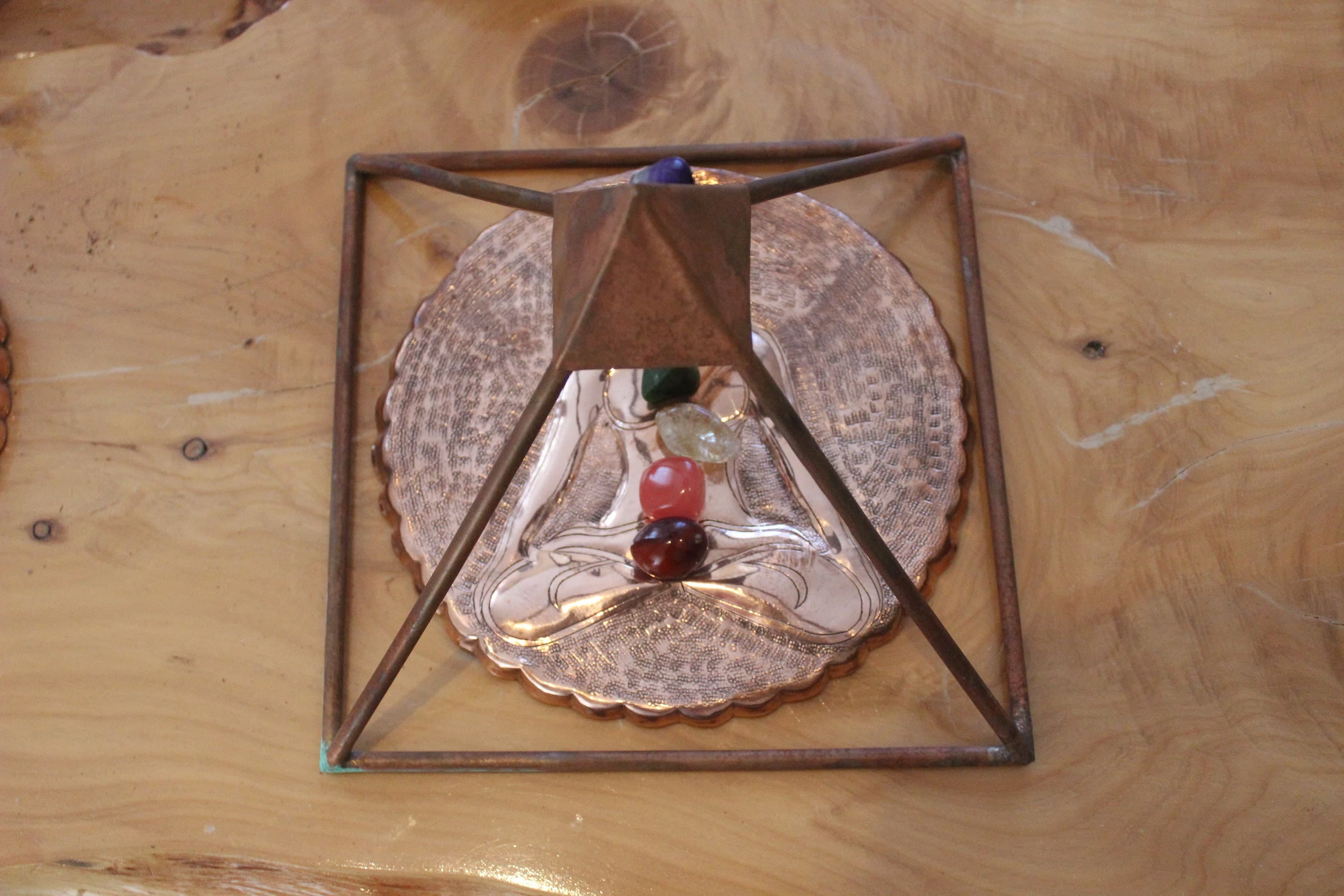 2 in 1 Set, 9"Copper Meditation Healing Energizer Pyramid with Copper Chakra Grid Art