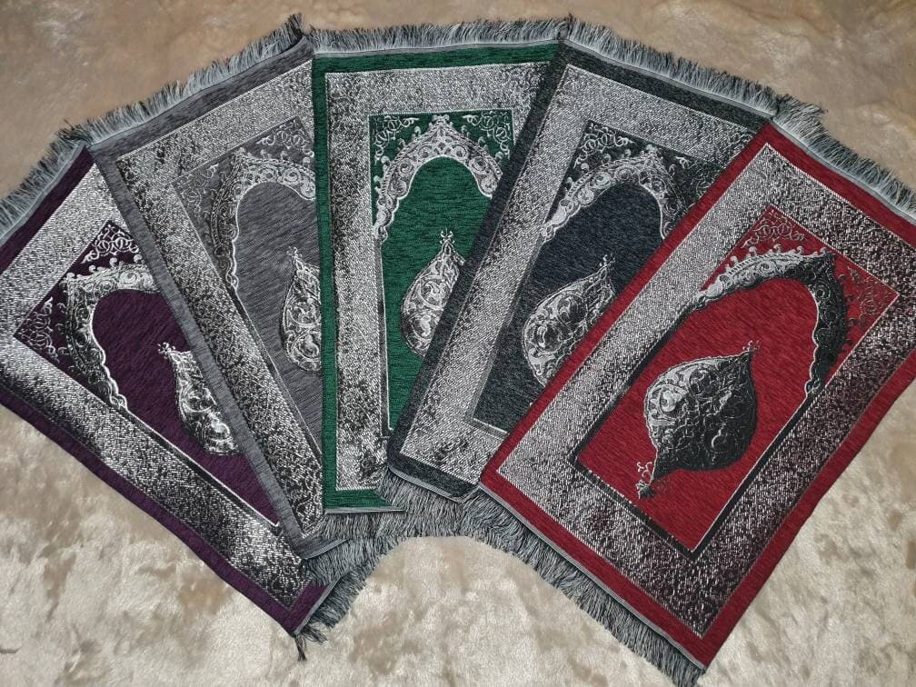 Personalized Baby Prayer Mat: Soft Turkish Cotton Chenille, Islamic Gift - image 3