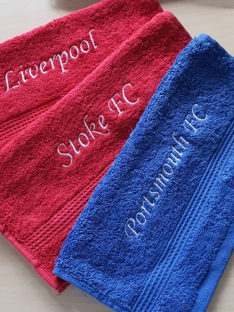 Personalised Football Face Cloth – Custom Flannel Towel with Team Name | Gift for Football Fans | Man Utd Arsenal Chelsea Liverpool