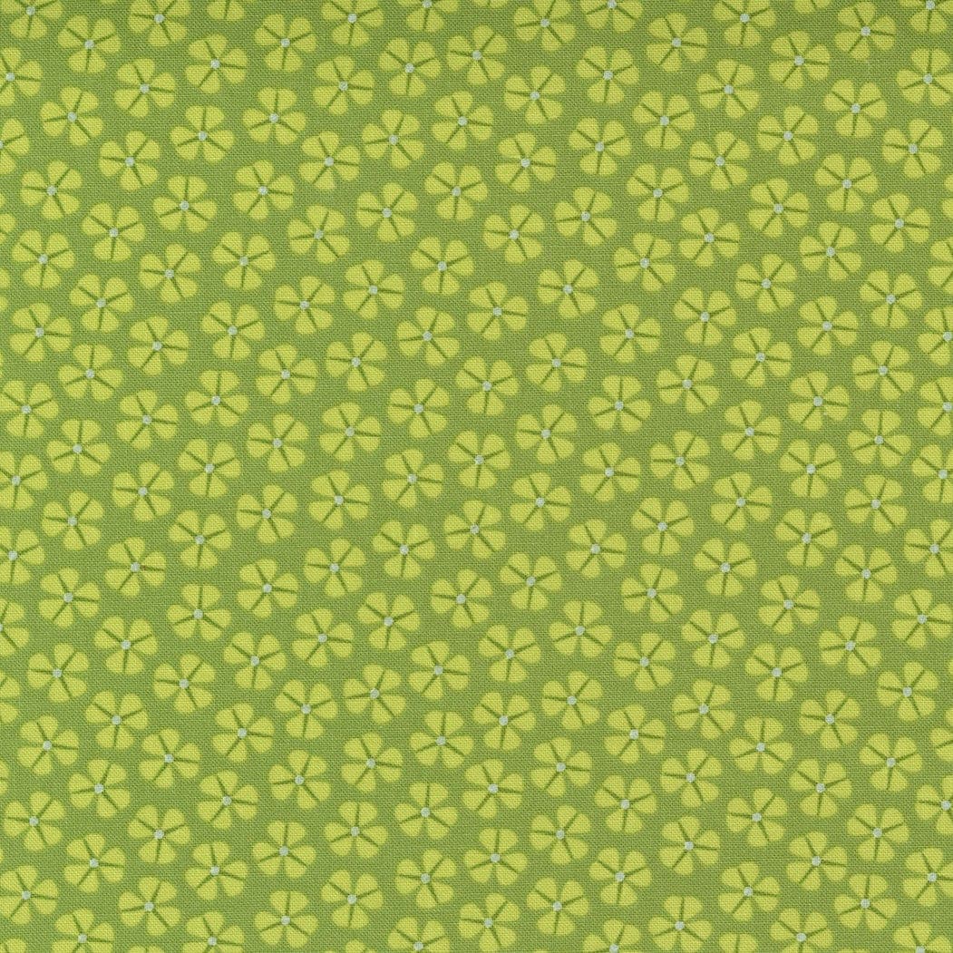 Petal Power by Me and My Sister Designs for Moda Fabrics 22414-15 Grassy Green(R.Blake)(A-8,9)