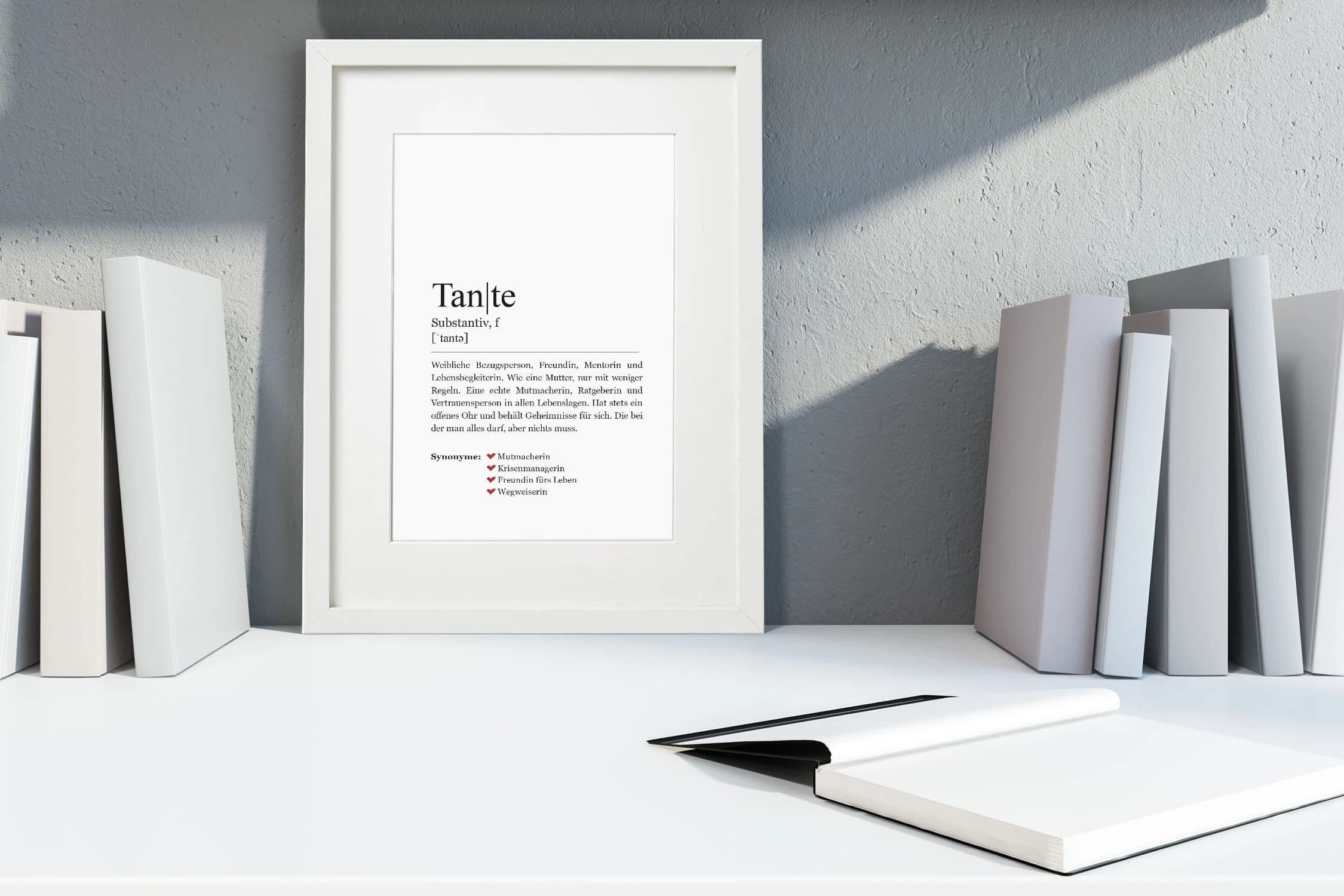 Tante Kunstdruck im Rahmen weiss Holzrahmen mit Passepartout Fine Art Deko Bild Poster Wandbild gerahmt Geschenk