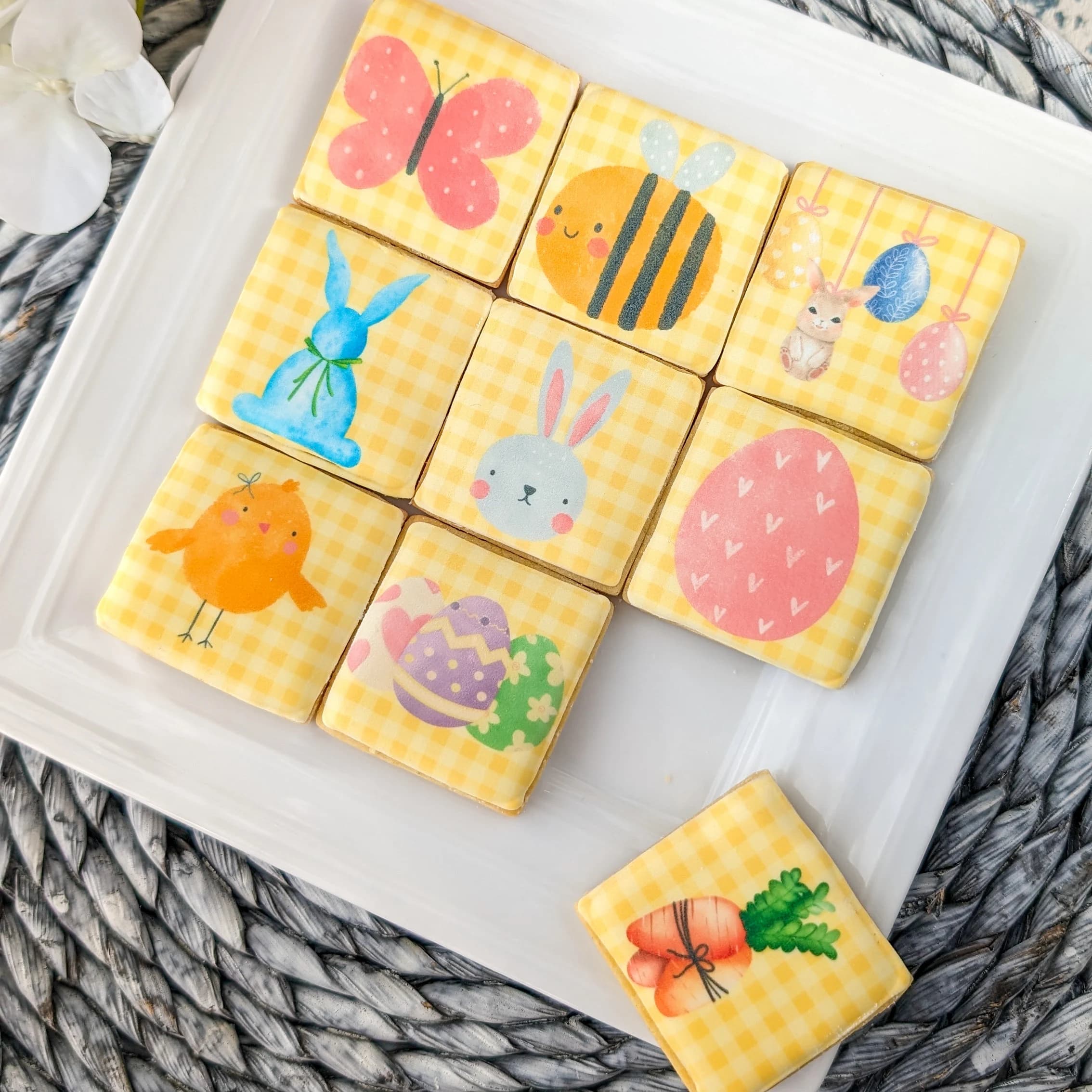 Easter Biscuits Gift Box, Luxury Biscuits Gift for Friend, Bespoke Cookies Gift for Mum