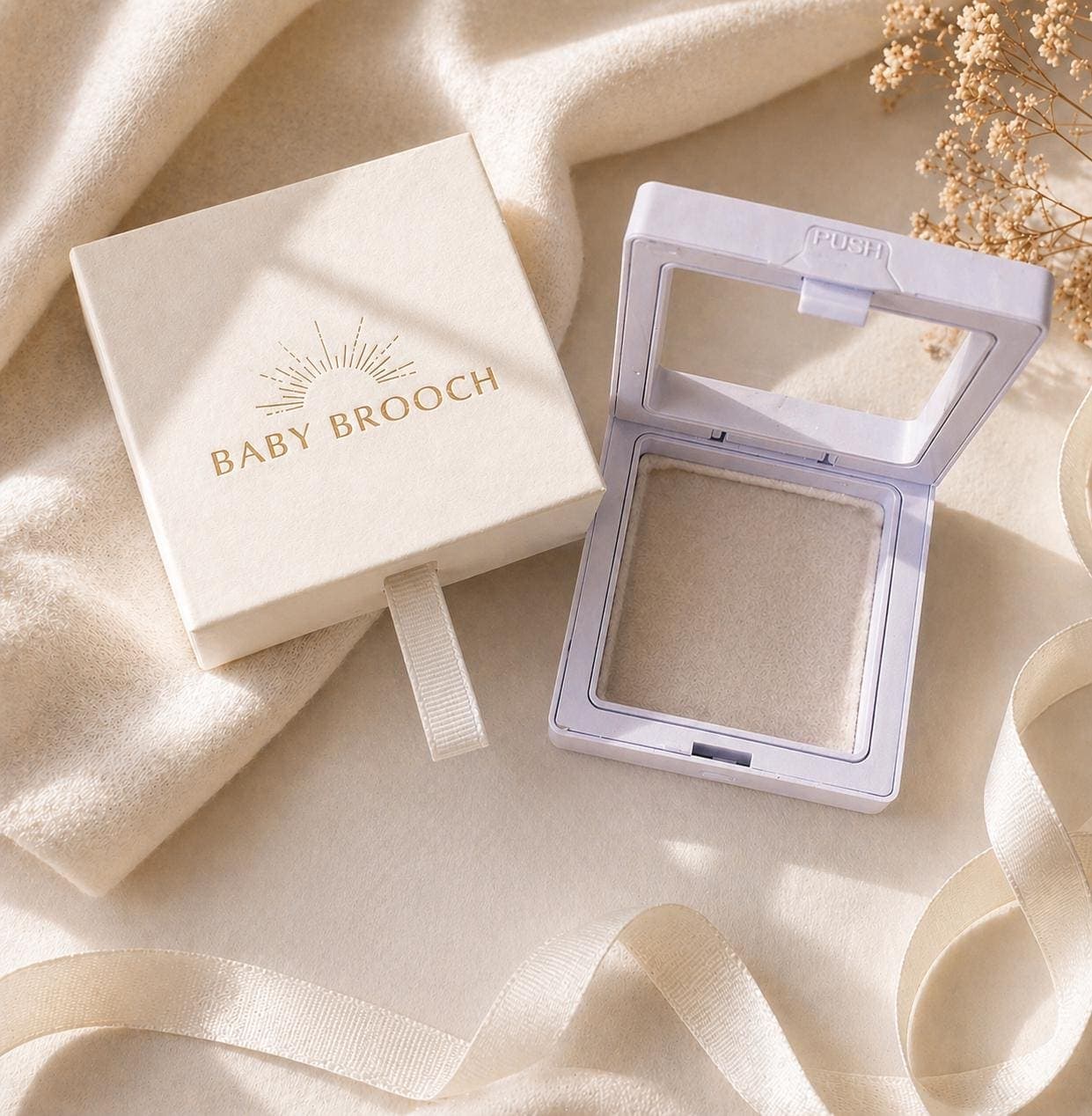 Luxury White Gift Box Upgrade – Suspended Display Packaging