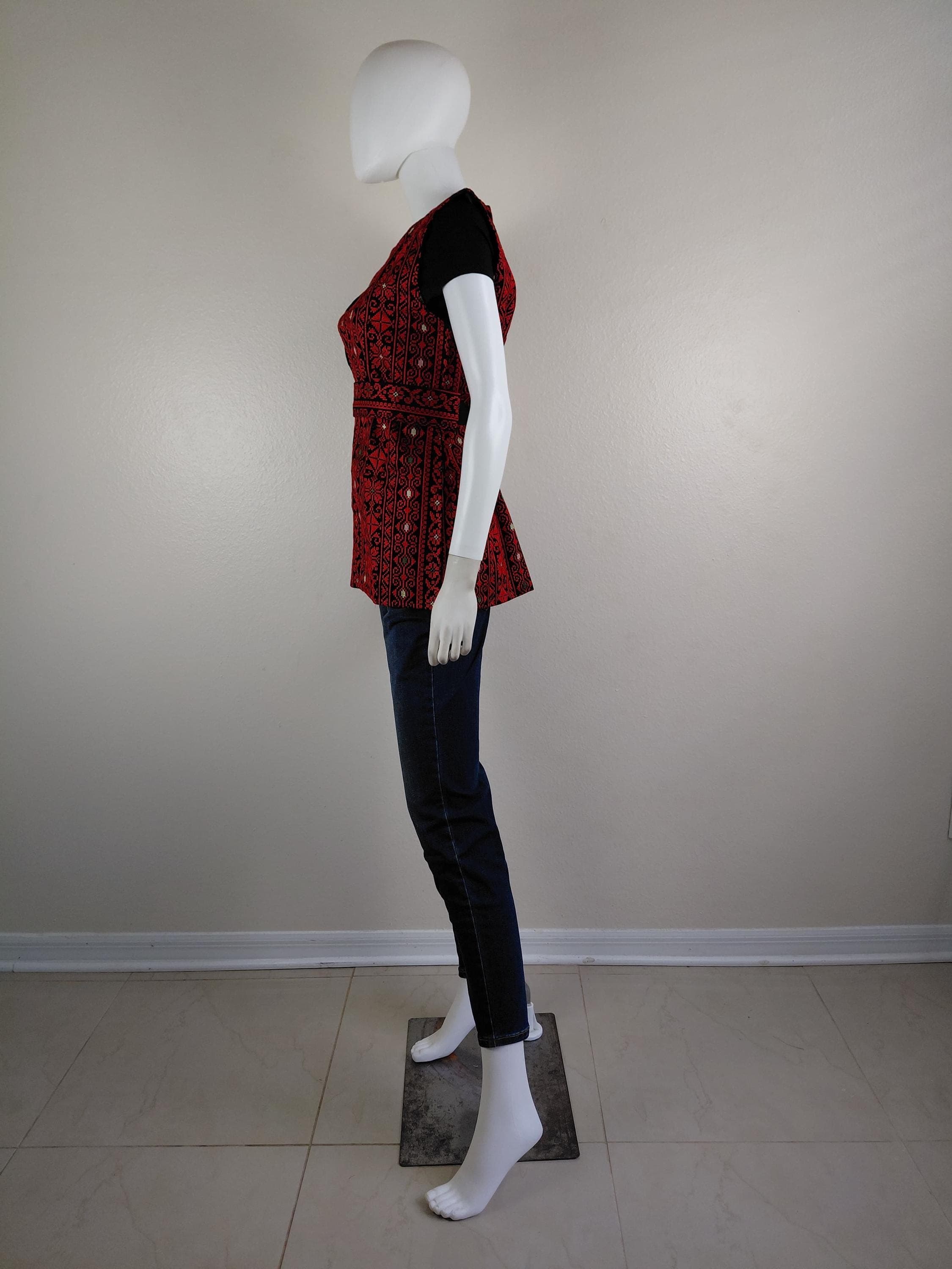 Palestinian Embroidery Stunning Vest Tatreez  Red And Black Fellahi. - image 5