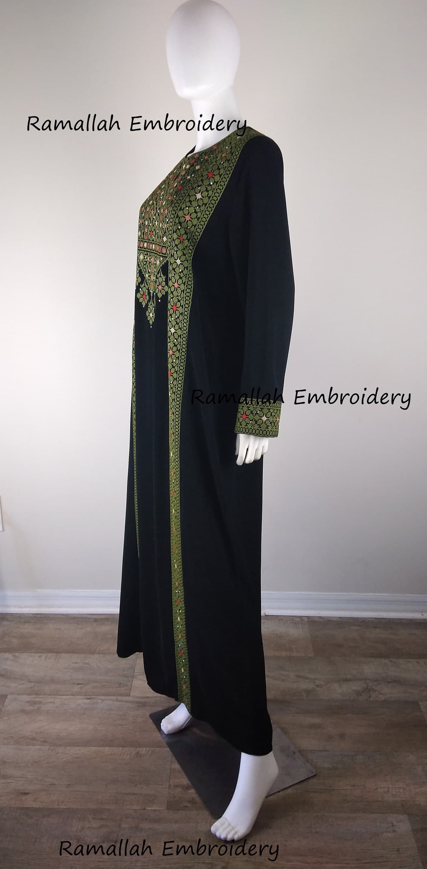 Palestinian Embroidery Thobe Thob Maxi Dress Green and Black - image 4