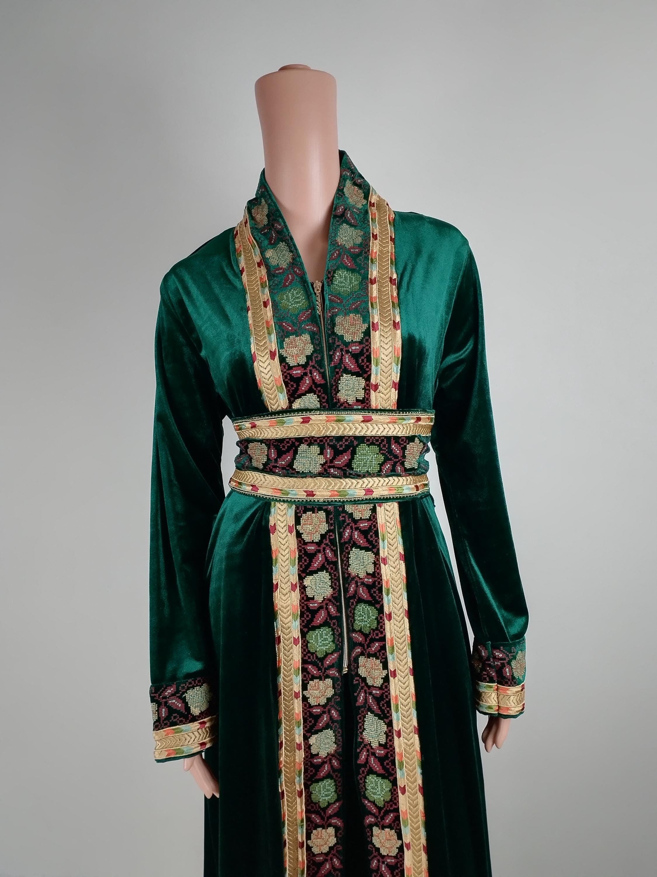 Palestinian Thobe Bisht Abaya Tatreez Design Green Velvet