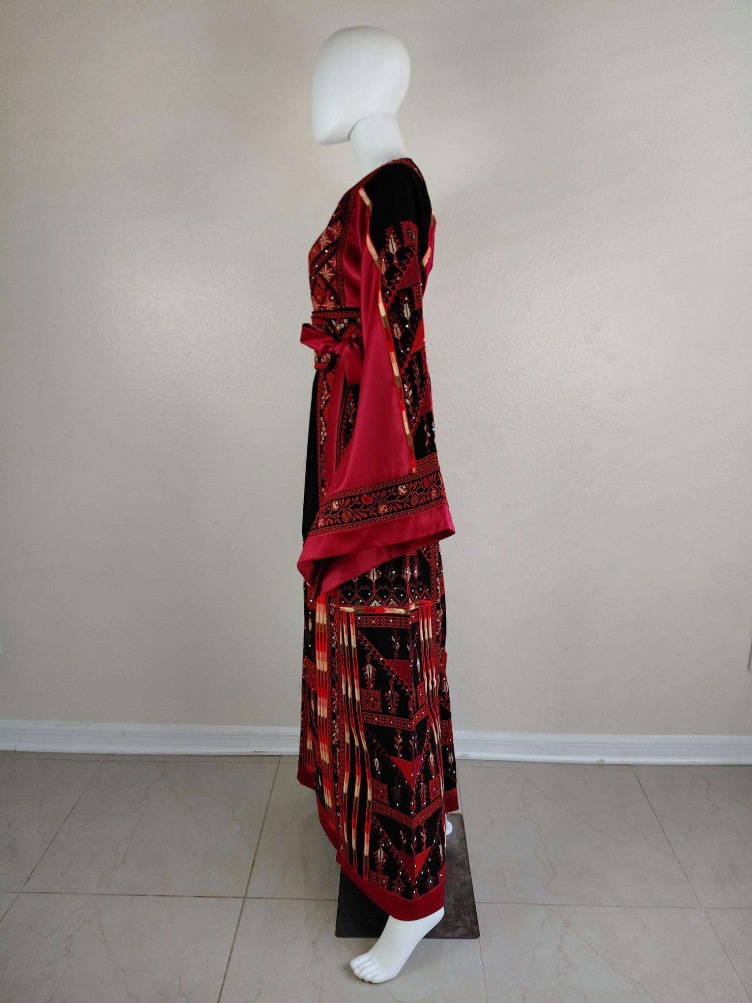 Palestinian Thobe Tatreez Dress Luxury Fellahi Black and Red Multi Vs. - image 4