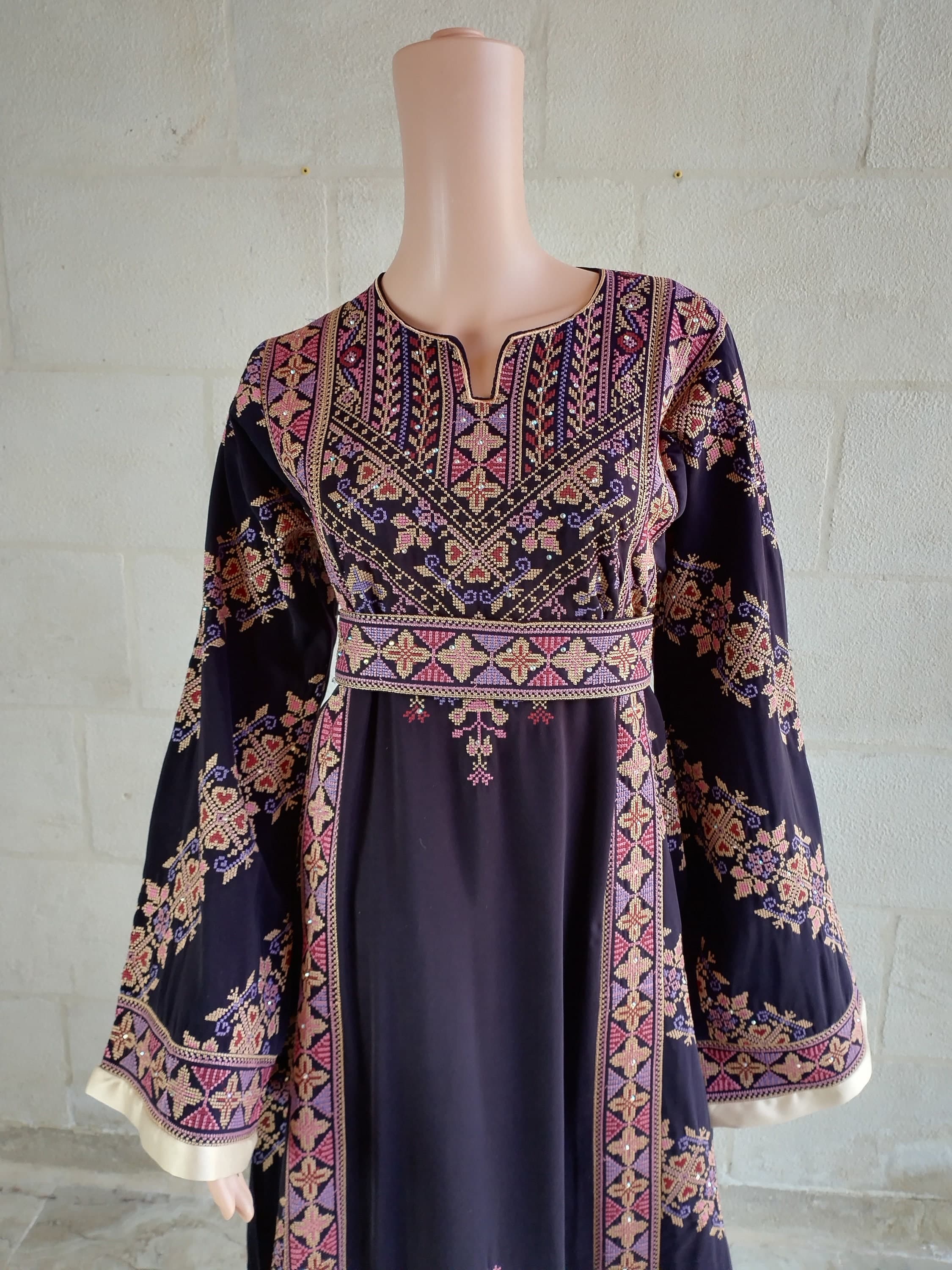 Palestinian Thobe Tatreez Dress Purple and Golden Embroidery connect - image 4