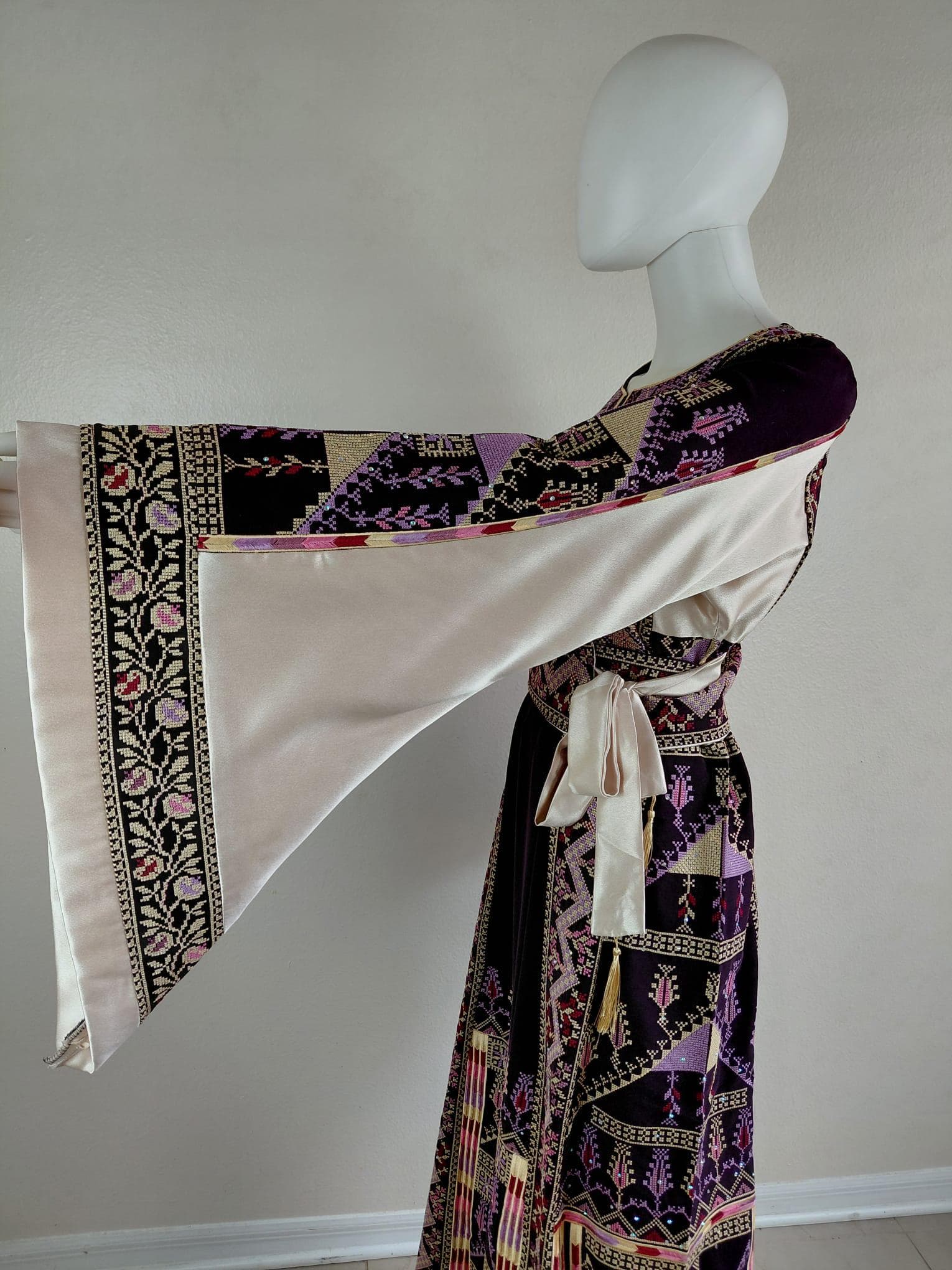Palestinian Thobe Tatreez Dress Luxury Fellahi Purple and Golden Vs - image 5