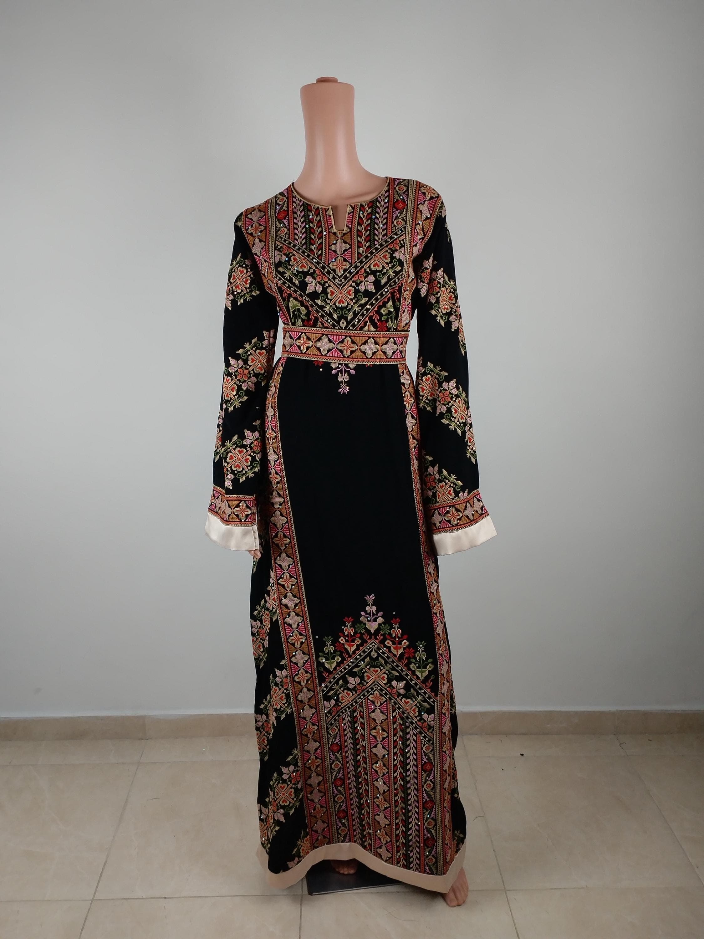 Palestinian Thobe Tatreez Dress Black and Golden Embroidery connect - image 3